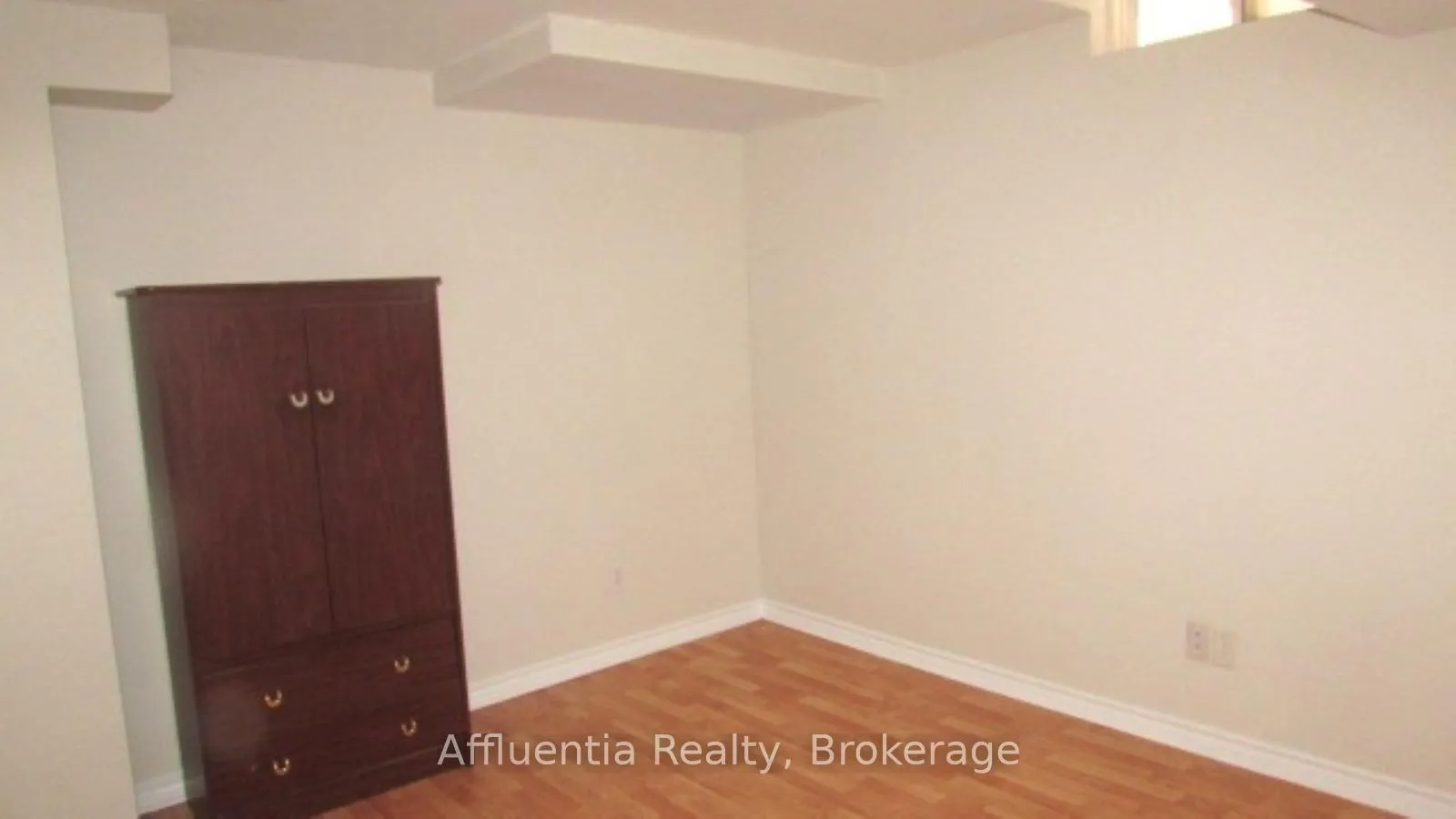 Photo 6 of 132 Oakborough Drive, Markham, Box Grove — HOMEH