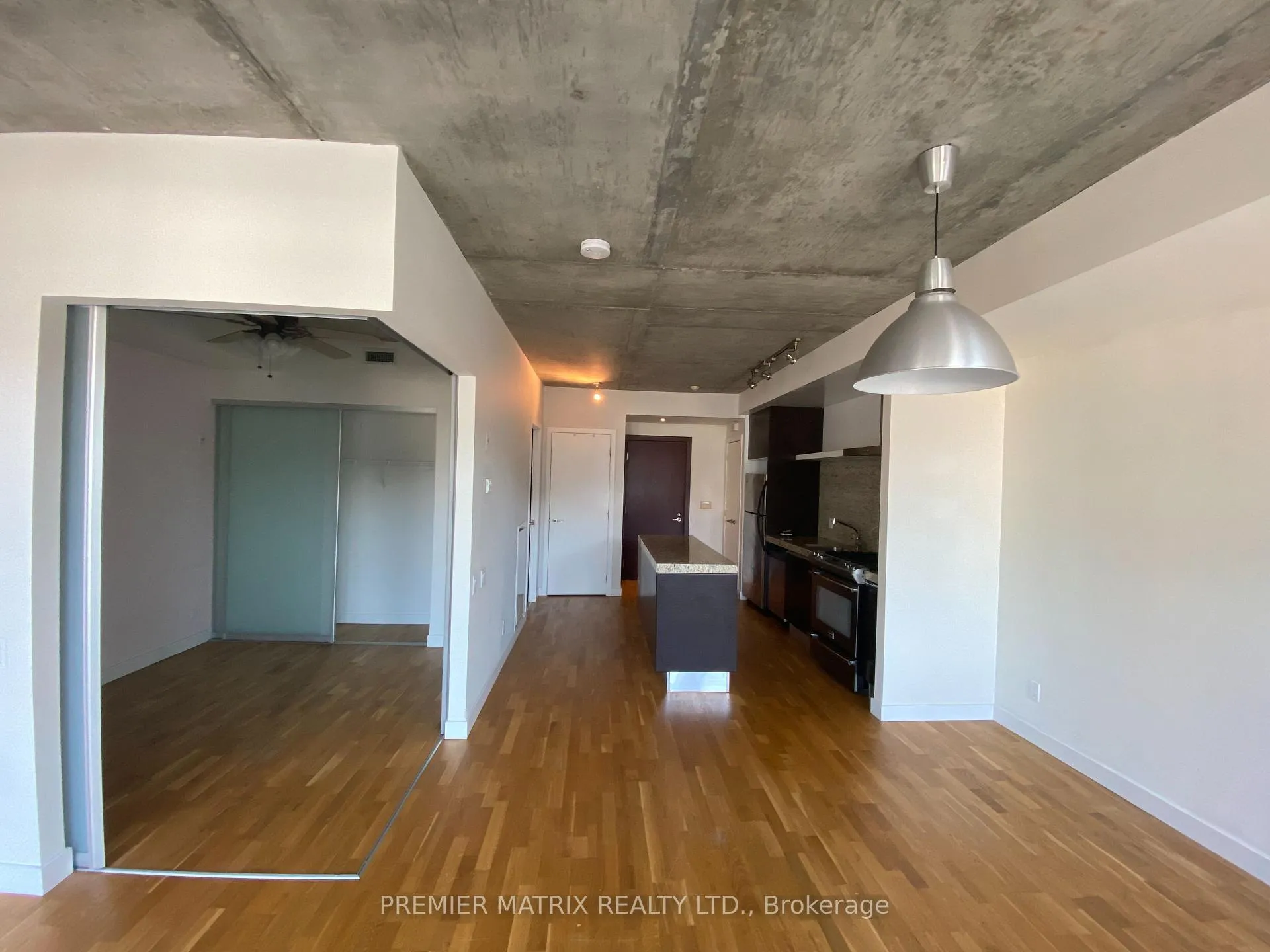 Photo 3 of Unit 514, 75 Portland Street, Toronto, Waterfront Communities — HOMEH