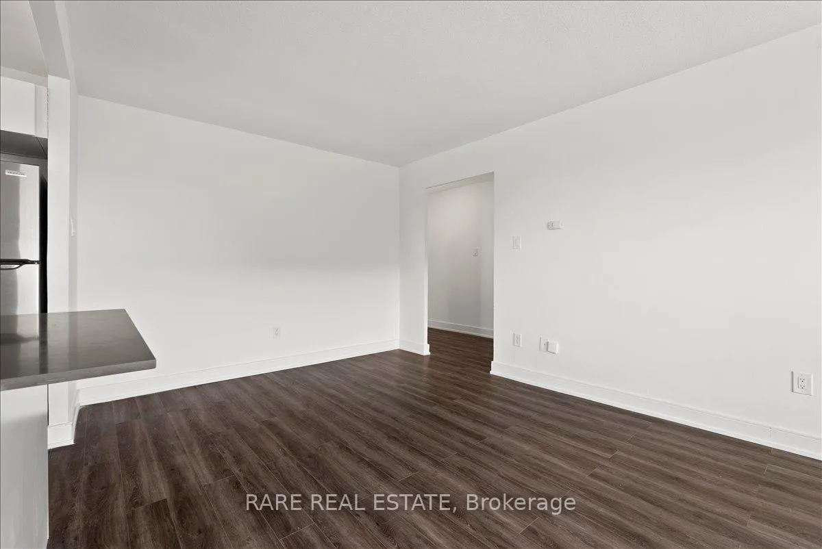 Photo 9 of Unit 419, 10 Garfella Drive, Etobicoke, West Humber-Clairville — HOMEH