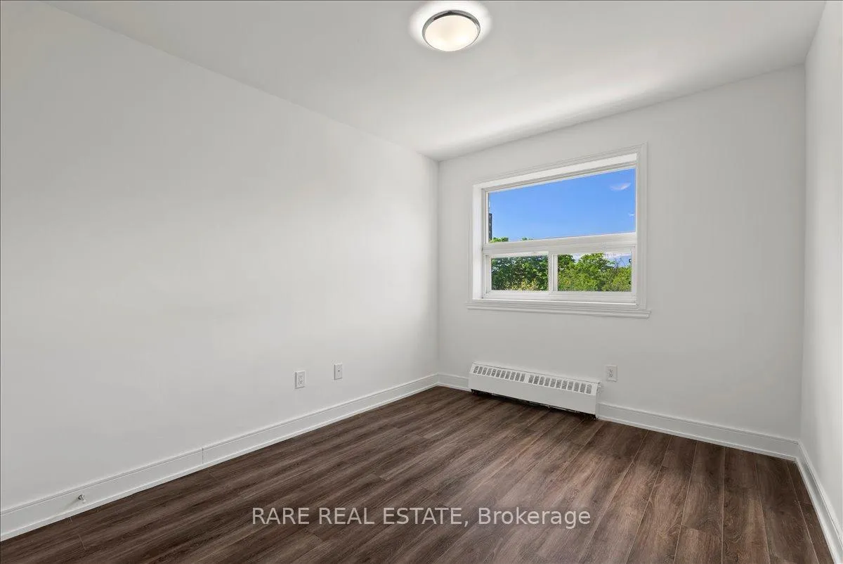 Photo 16 of Unit 419, 10 Garfella Drive, Etobicoke, West Humber-Clairville — HOMEH