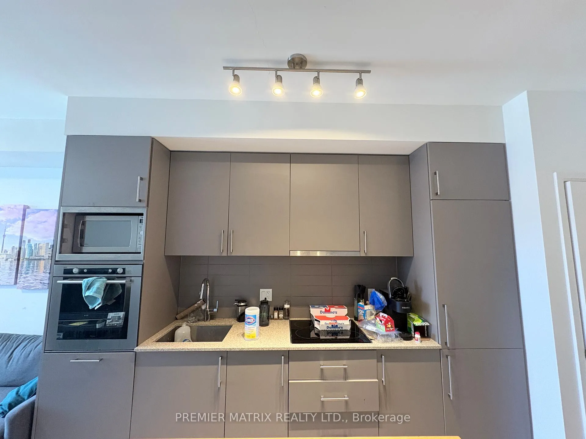 Photo 4 of Unit 1002, 576 Front Street W, Toronto, Waterfront Communities — HOMEH