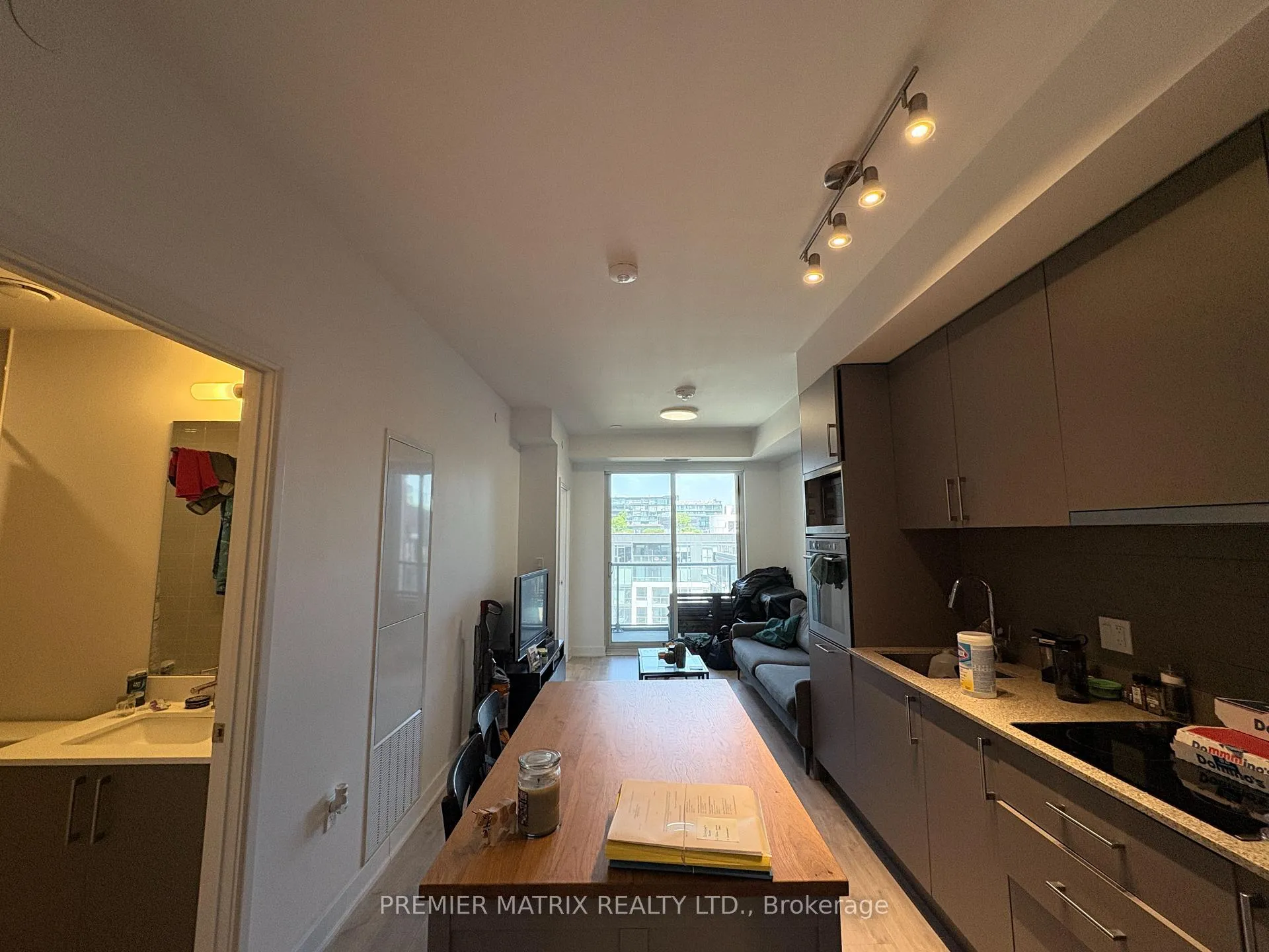 Photo 6 of Unit 1002, 576 Front Street W, Toronto, Waterfront Communities — HOMEH