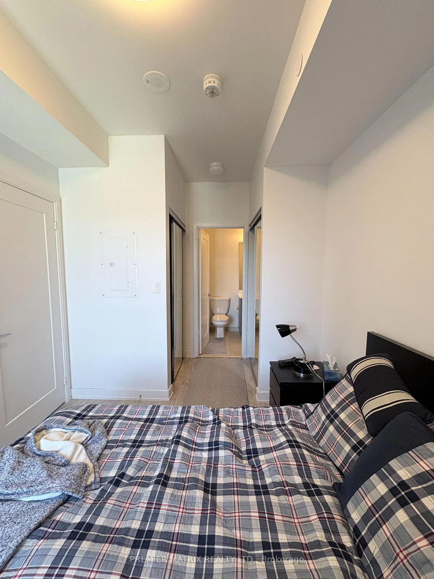 Photo 15 of Unit 1002, 576 Front Street W, Toronto, Waterfront Communities — HOMEH