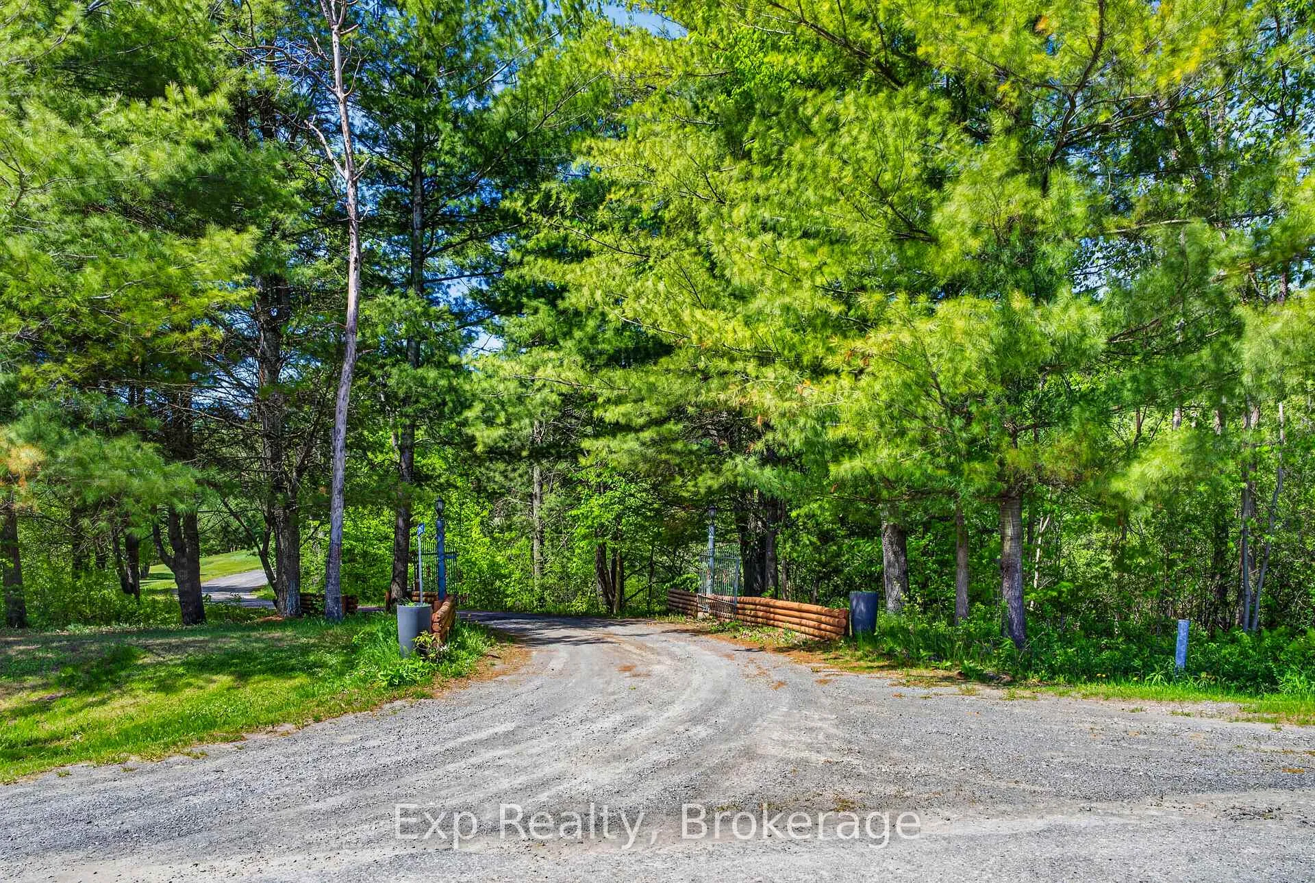 Photo 2 of 3362 Pioneer Road, Hamilton Township, Rural Hamilton — HOMEH