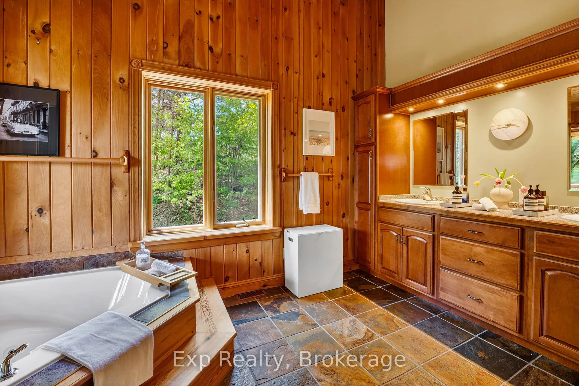 Photo 21 of 3362 Pioneer Road, Hamilton Township, Rural Hamilton — HOMEH