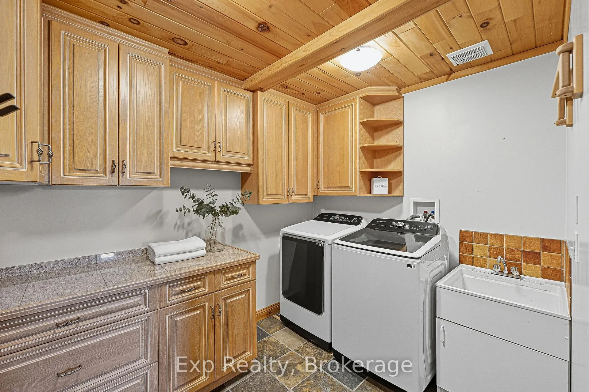 Photo 28 of 3362 Pioneer Road, Hamilton Township, Rural Hamilton — HOMEH