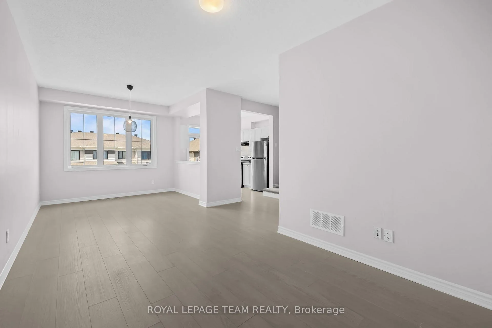 Photo 3 of 53 Lentago Avenue, Ottawa, Barrhaven - Half Moon Bay — HOMEH