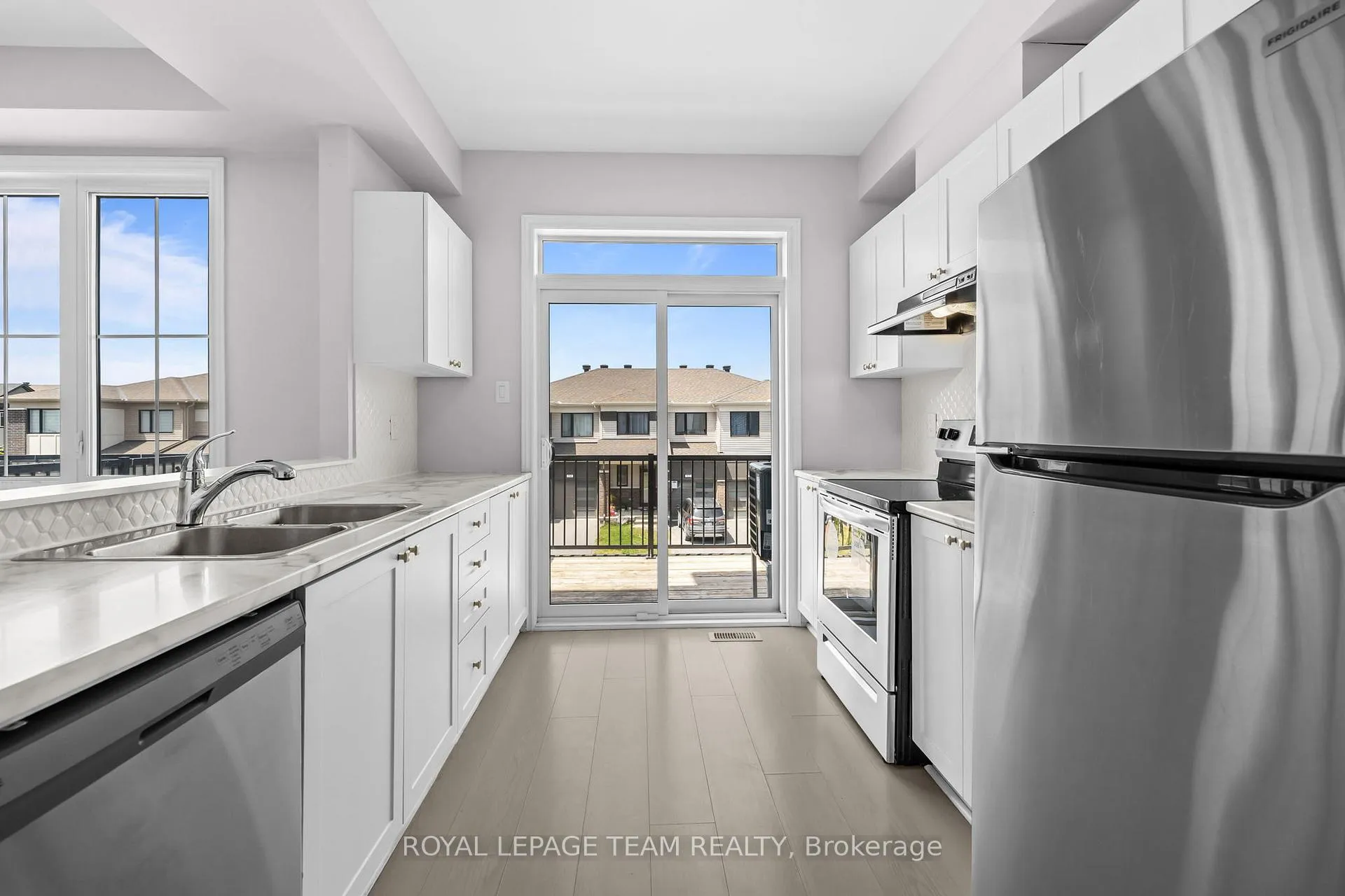 Photo 7 of 53 Lentago Avenue, Ottawa, Barrhaven - Half Moon Bay — HOMEH