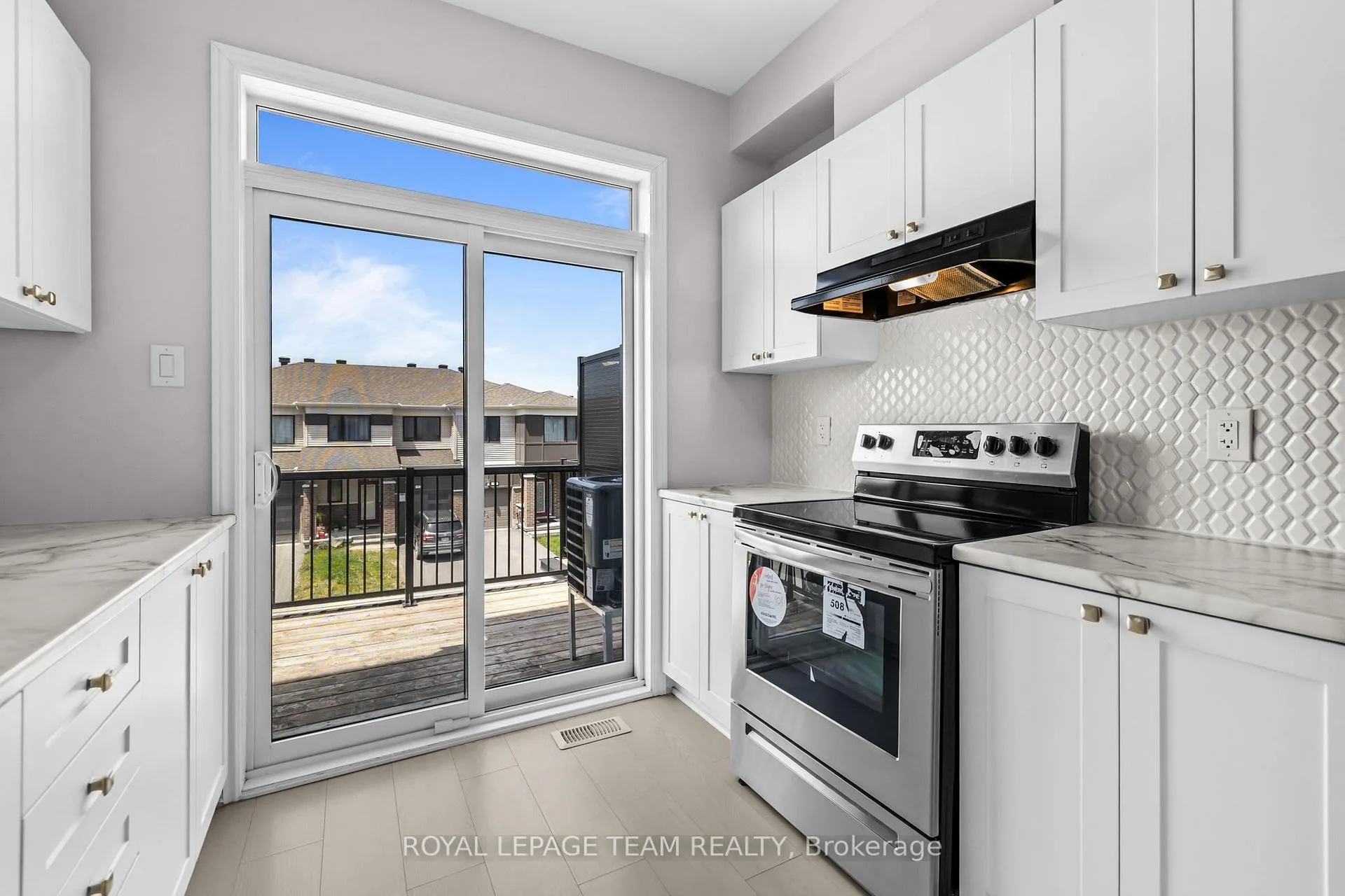 Photo 9 of 53 Lentago Avenue, Ottawa, Barrhaven - Half Moon Bay — HOMEH
