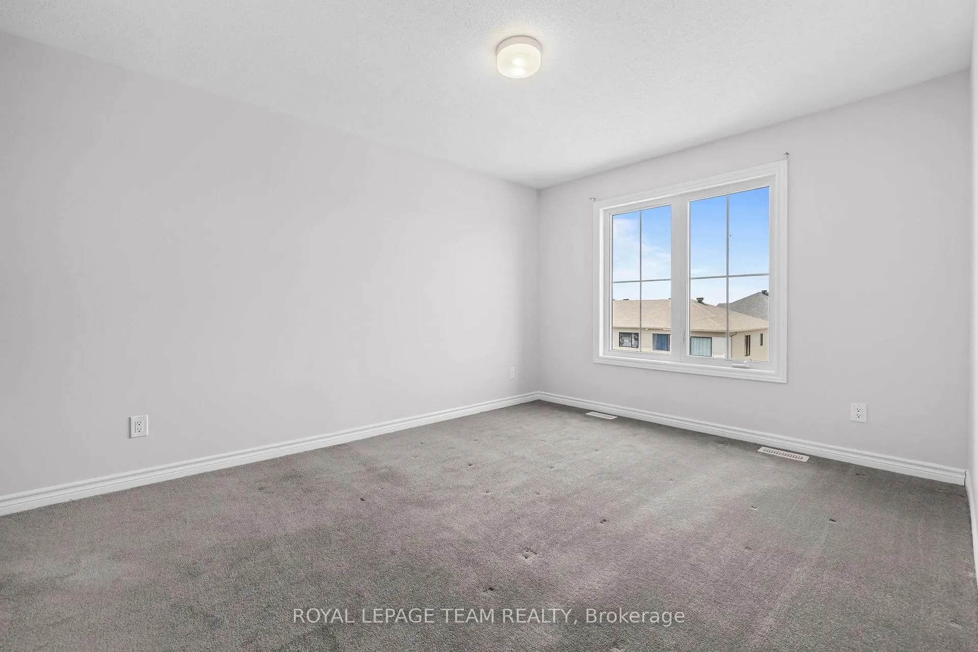 Photo 11 of 53 Lentago Avenue, Ottawa, Barrhaven - Half Moon Bay — HOMEH