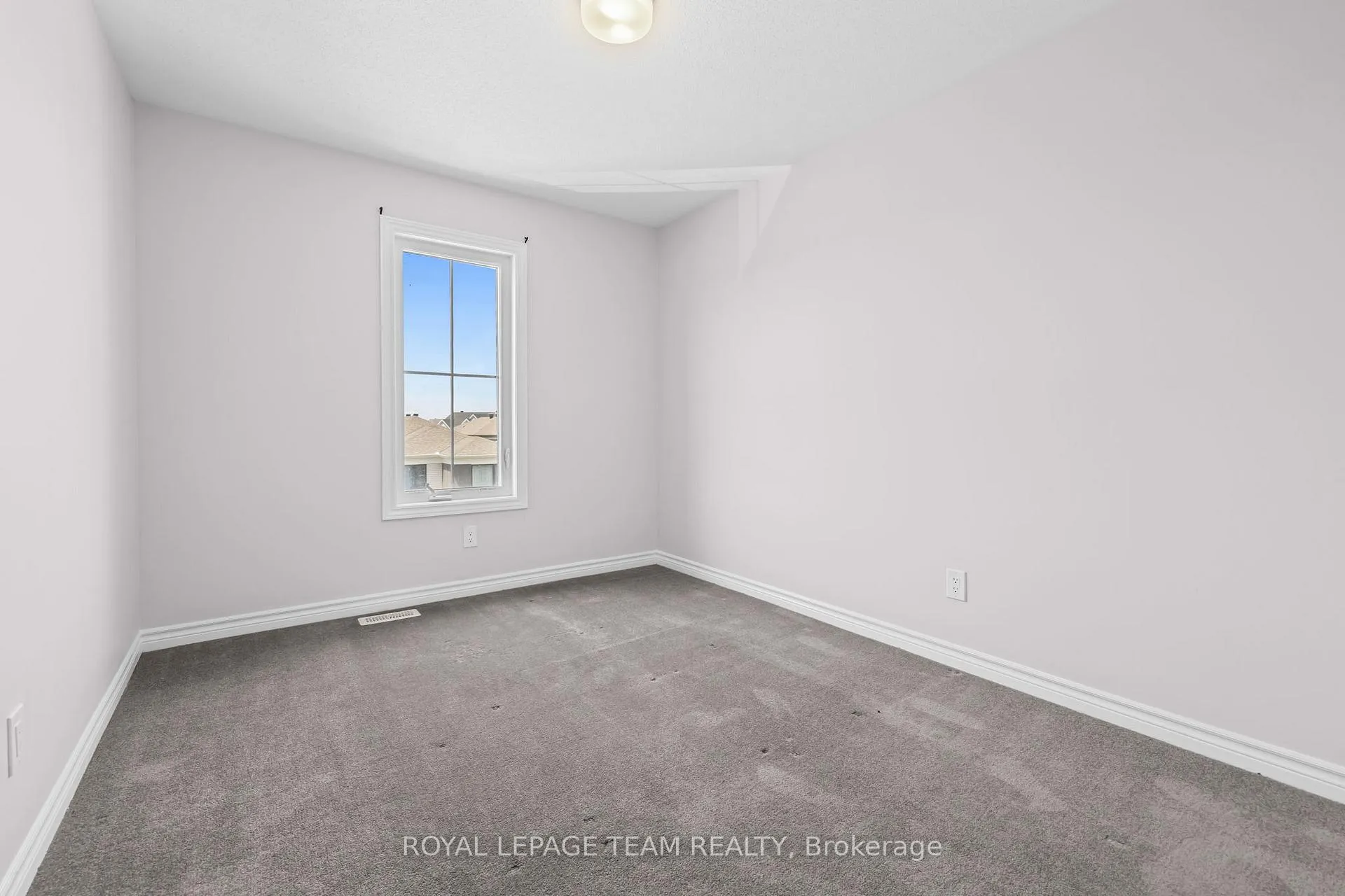 Photo 16 of 53 Lentago Avenue, Ottawa, Barrhaven - Half Moon Bay — HOMEH
