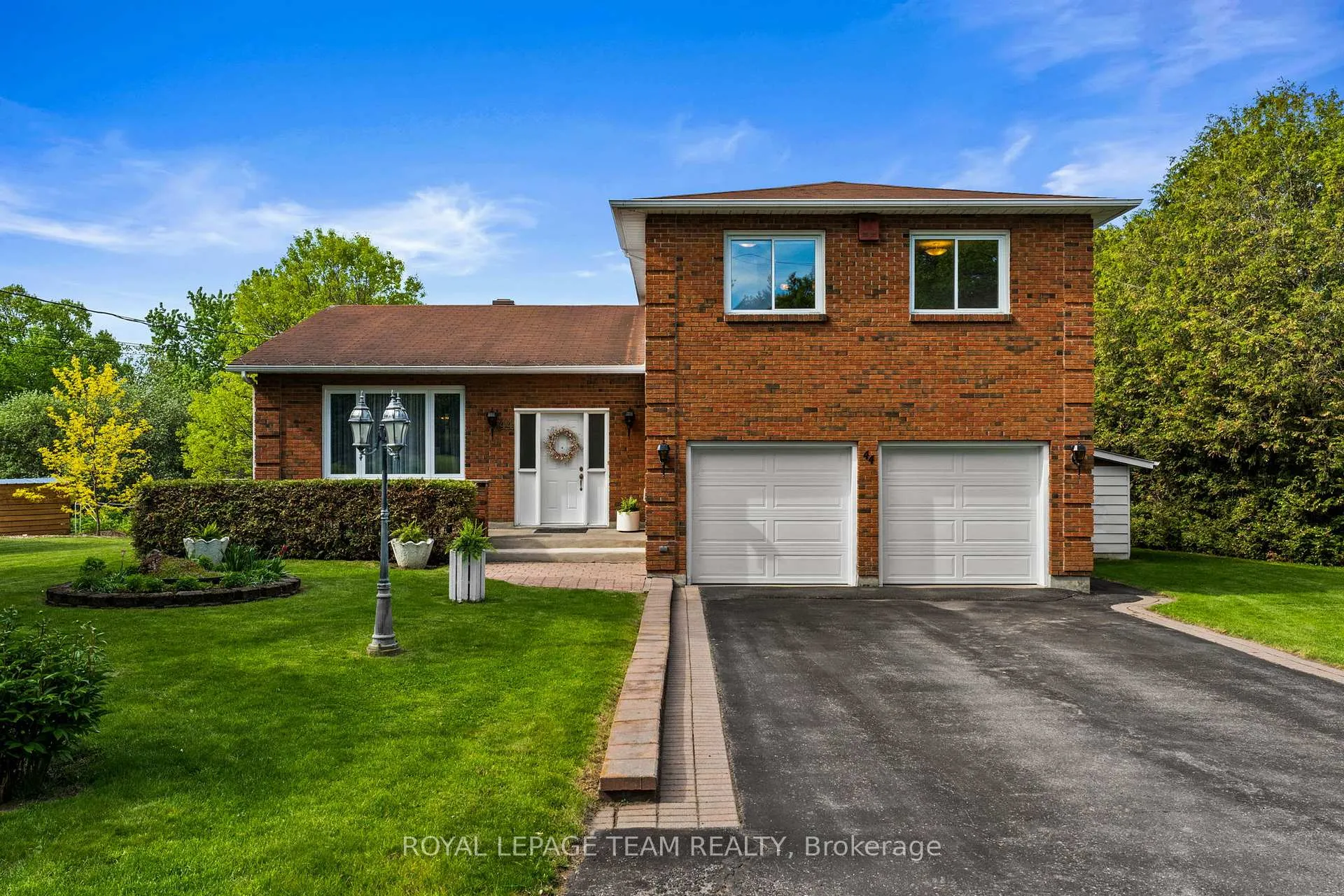 Photo 1 of 44 Steeple Hill Crescent, Ottawa, Fallowfield — HOMEH