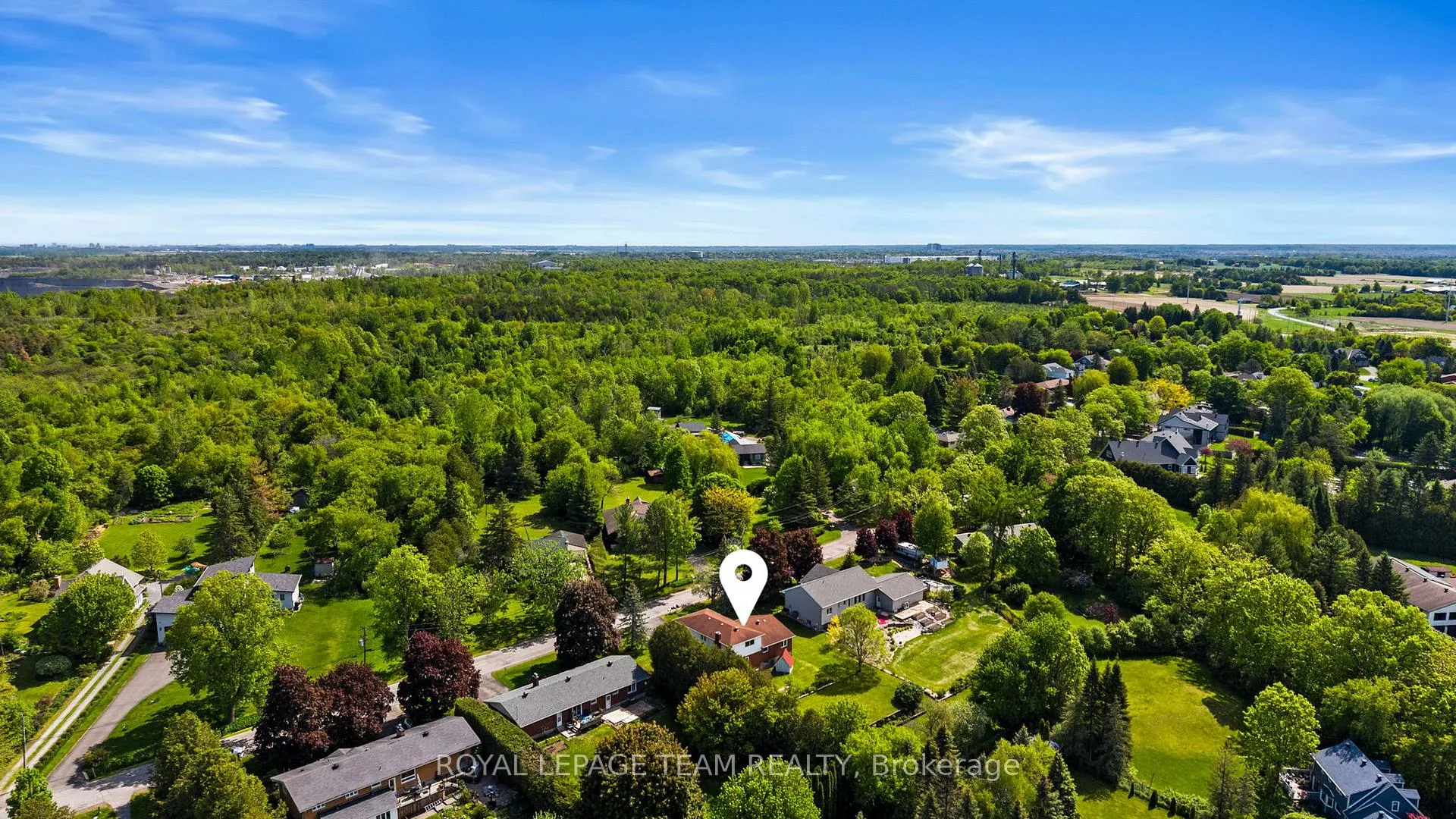 Photo 2 of 44 Steeple Hill Crescent, Ottawa, Fallowfield — HOMEH