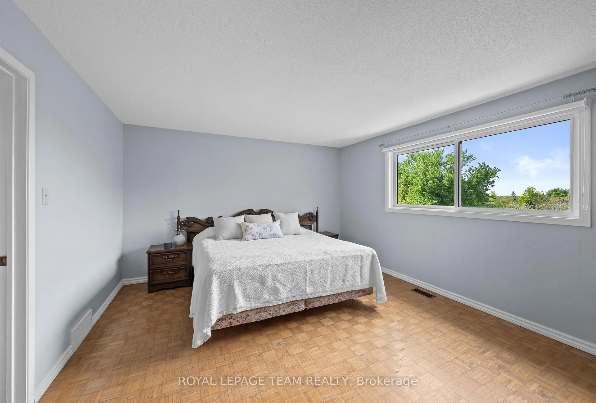 Photo 23 of 44 Steeple Hill Crescent, Ottawa, Fallowfield — HOMEH