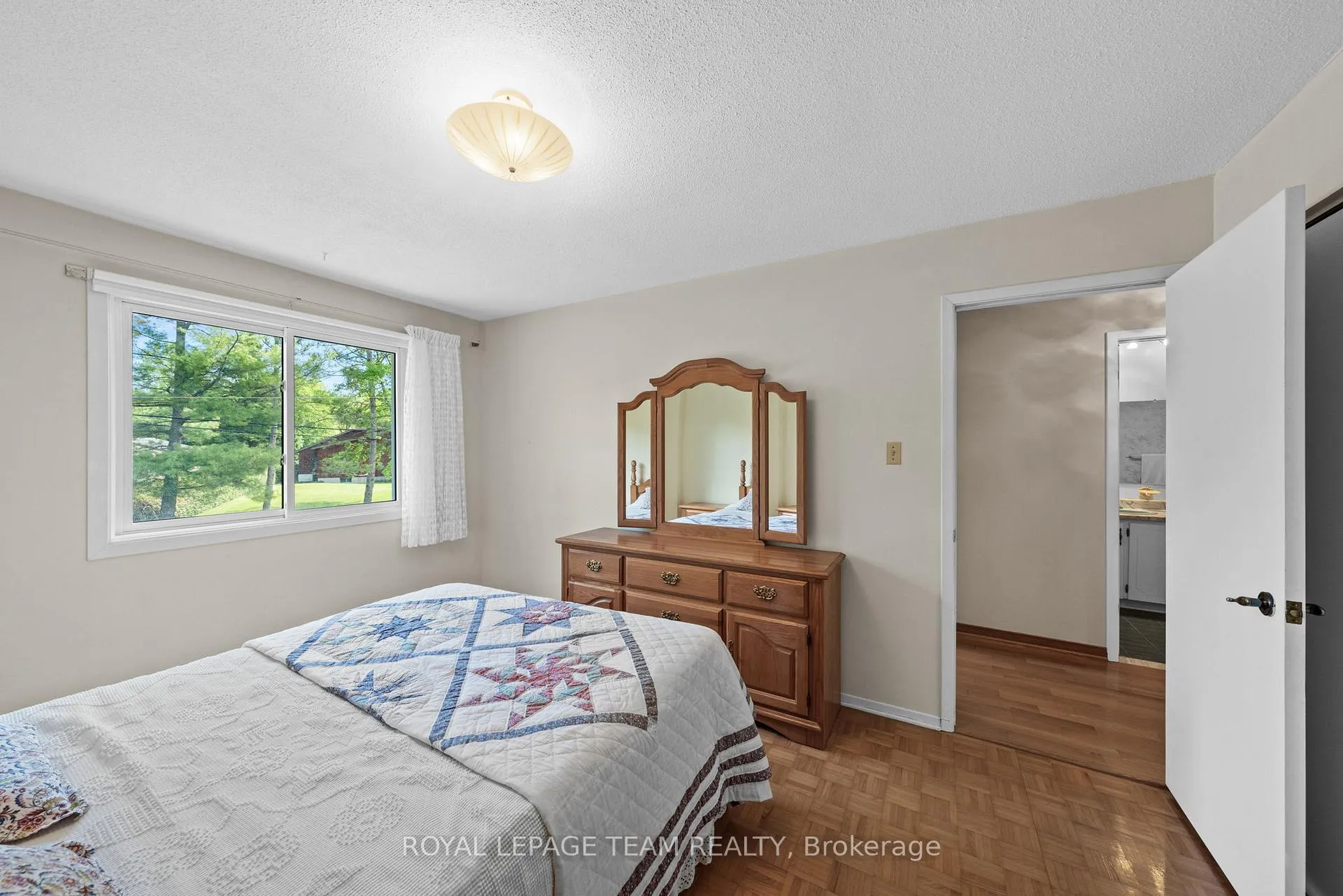 Photo 31 of 44 Steeple Hill Crescent, Ottawa, Fallowfield — HOMEH