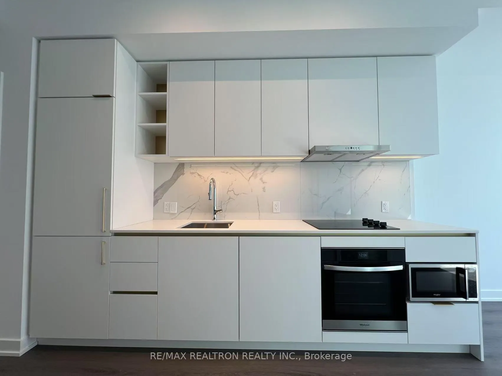Photo 5 of Unit 3202, 8 Wellesley Street W, Toronto, Bay Street Corridor — HOMEH