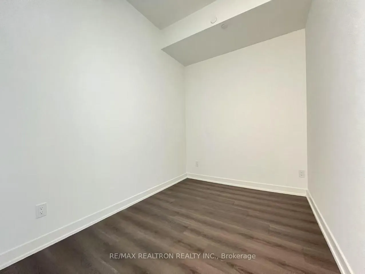 Photo 11 of Unit 3202, 8 Wellesley Street W, Toronto, Bay Street Corridor — HOMEH