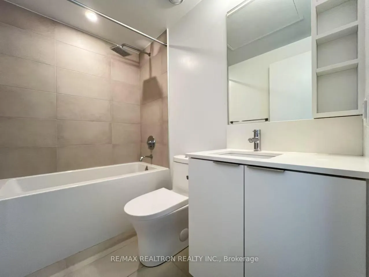 Photo 14 of Unit 3202, 8 Wellesley Street W, Toronto, Bay Street Corridor — HOMEH