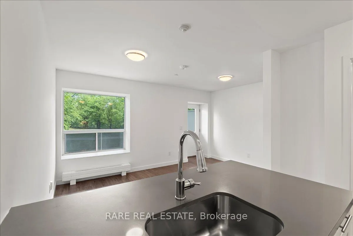 Photo 7 of Unit 106, 10 Garfella Drive, Etobicoke, West Humber-Clairville — HOMEH
