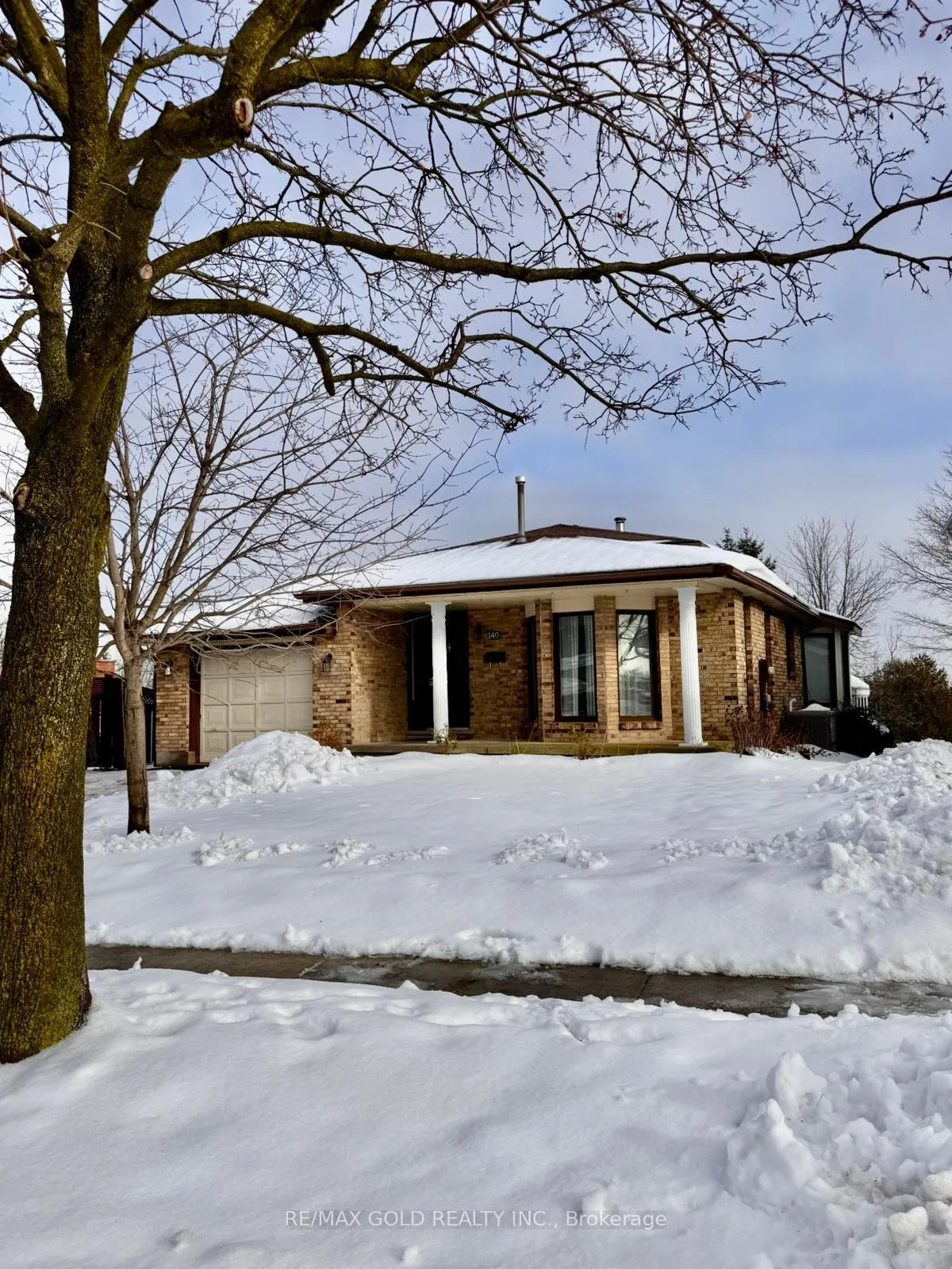 Photo 1 of 140 Dinison Crescent, Kitchener — HOMEH