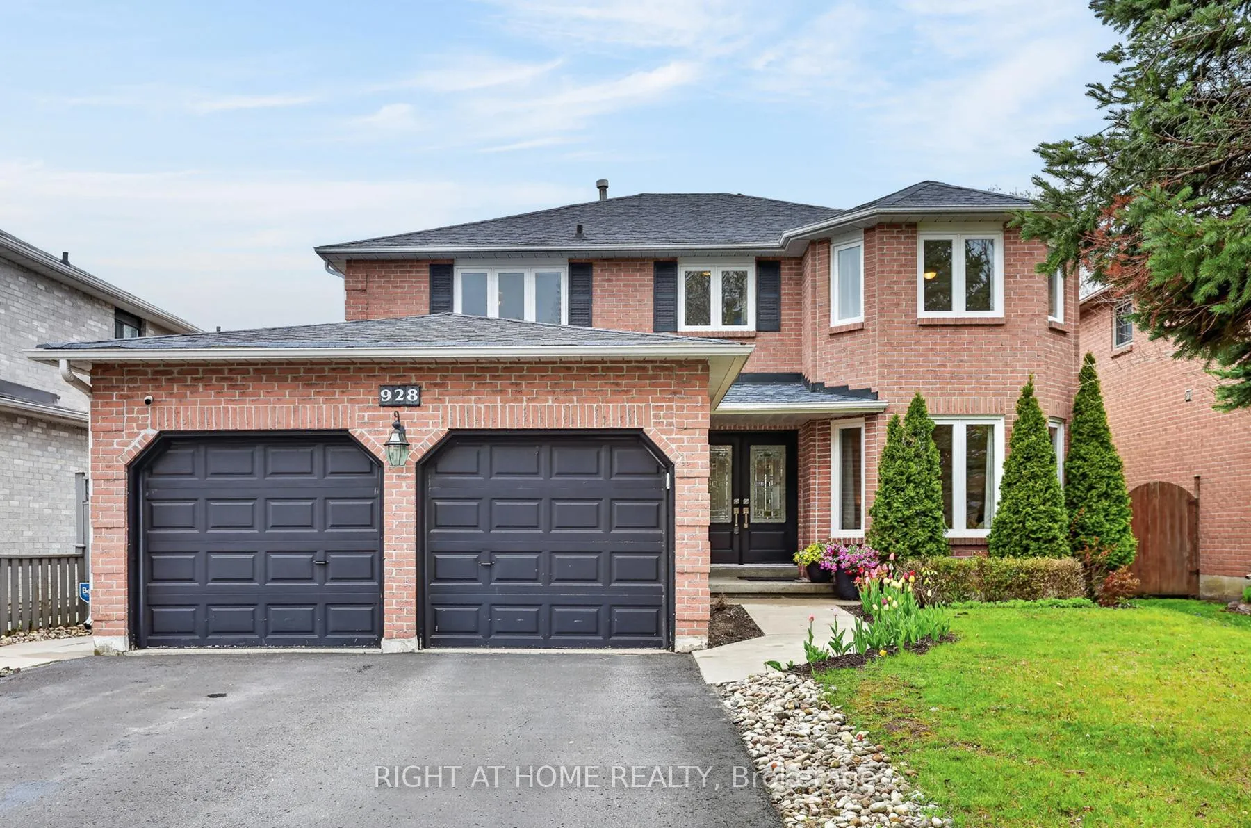Photo 1 of 928 Snowbird Street, Oshawa, Northglen — HOMEH