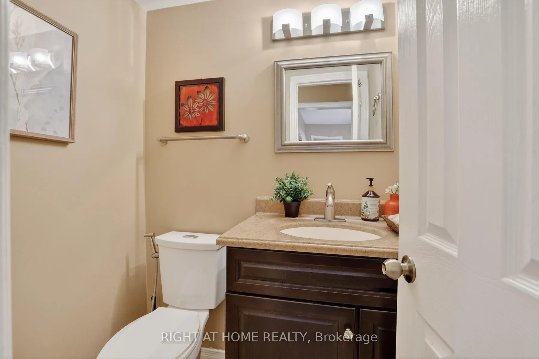 Photo 9 of 928 Snowbird Street, Oshawa, Northglen — HOMEH