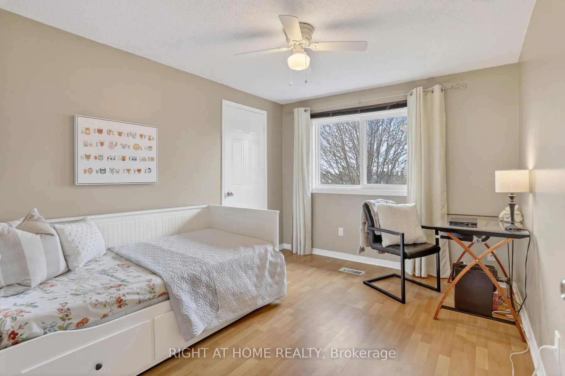 Photo 28 of 928 Snowbird Street, Oshawa, Northglen — HOMEH