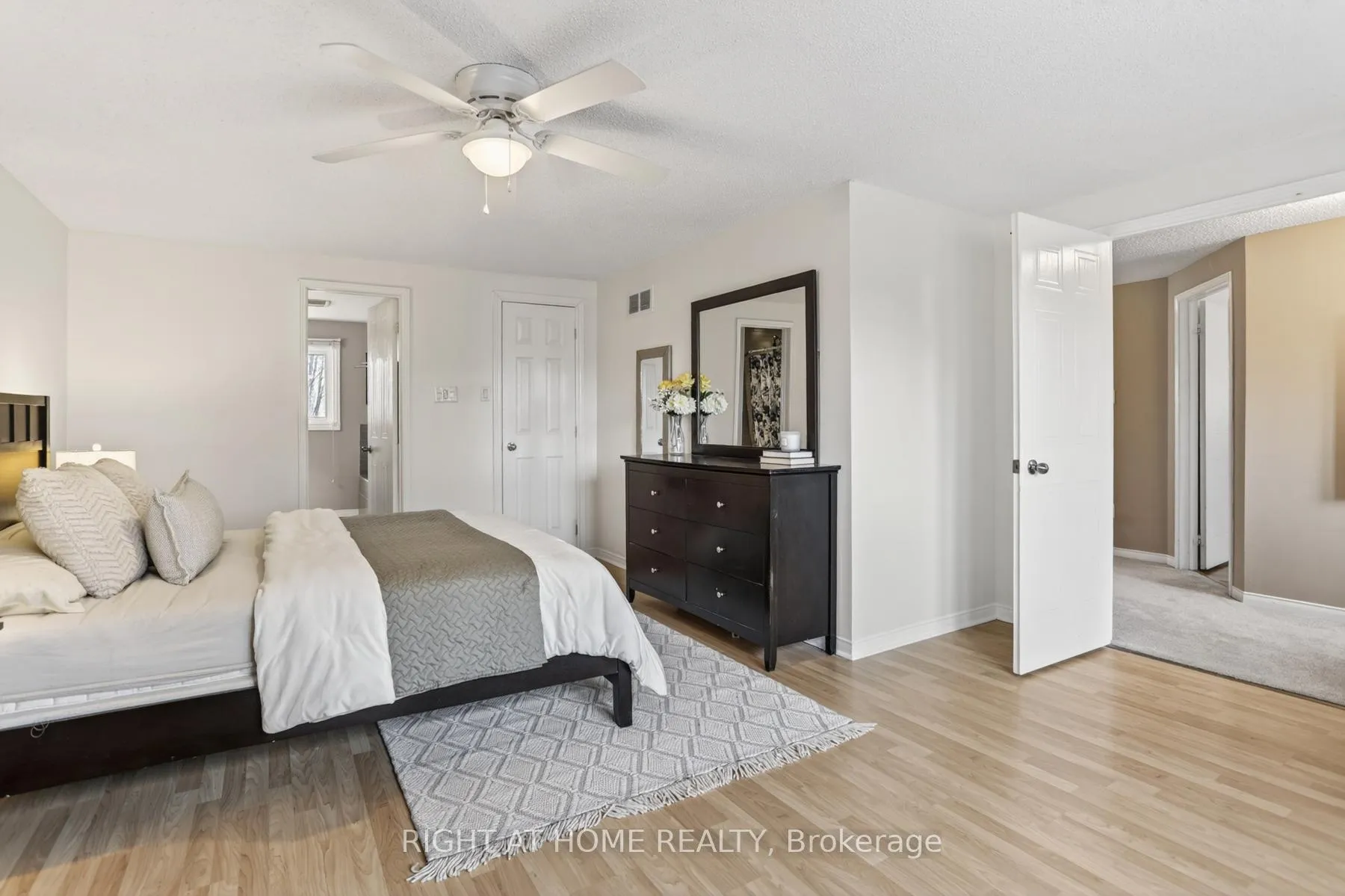 Photo 32 of 928 Snowbird Street, Oshawa, Northglen — HOMEH
