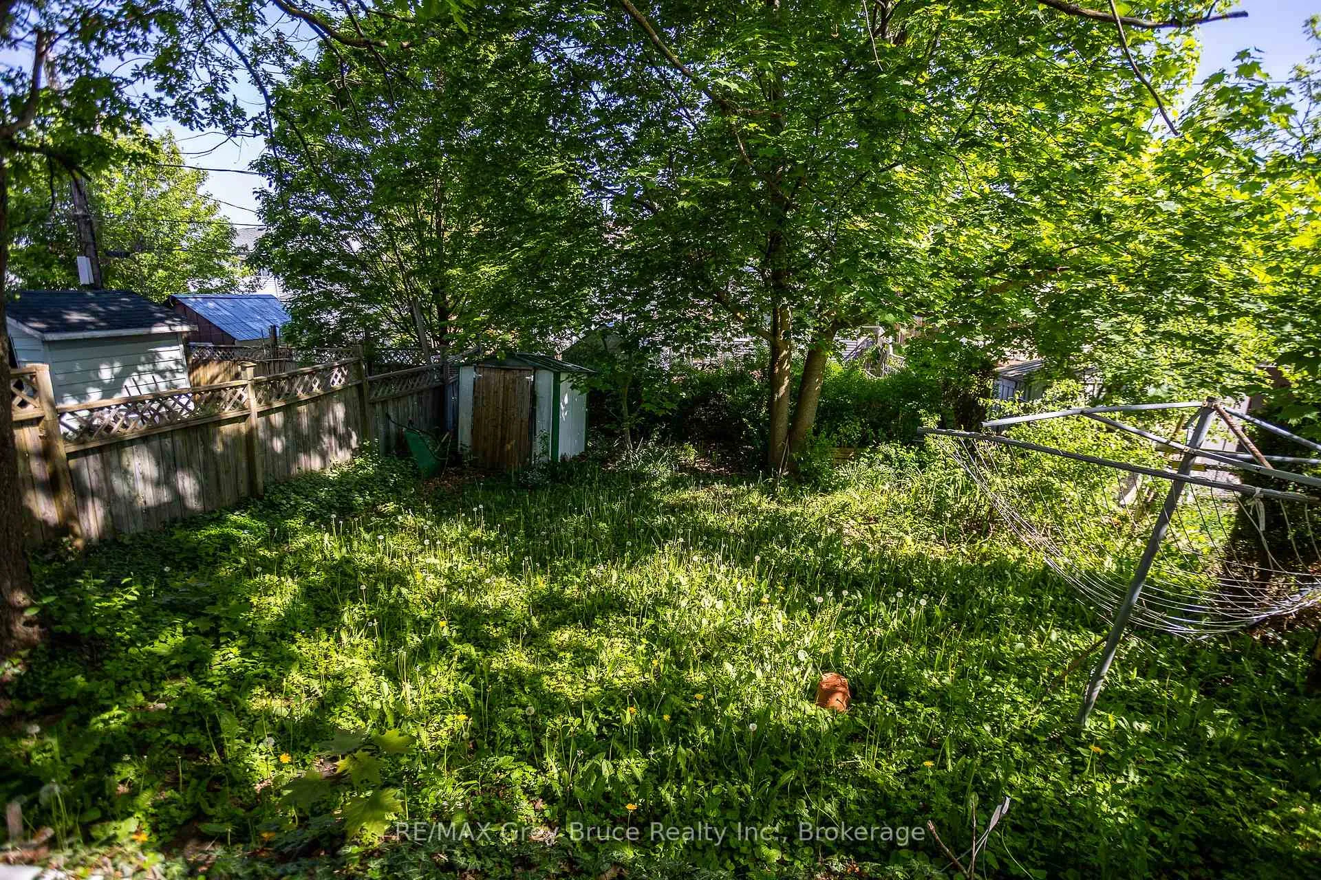 Photo 16 of 1068 11th Street E, Owen Sound — HOMEH
