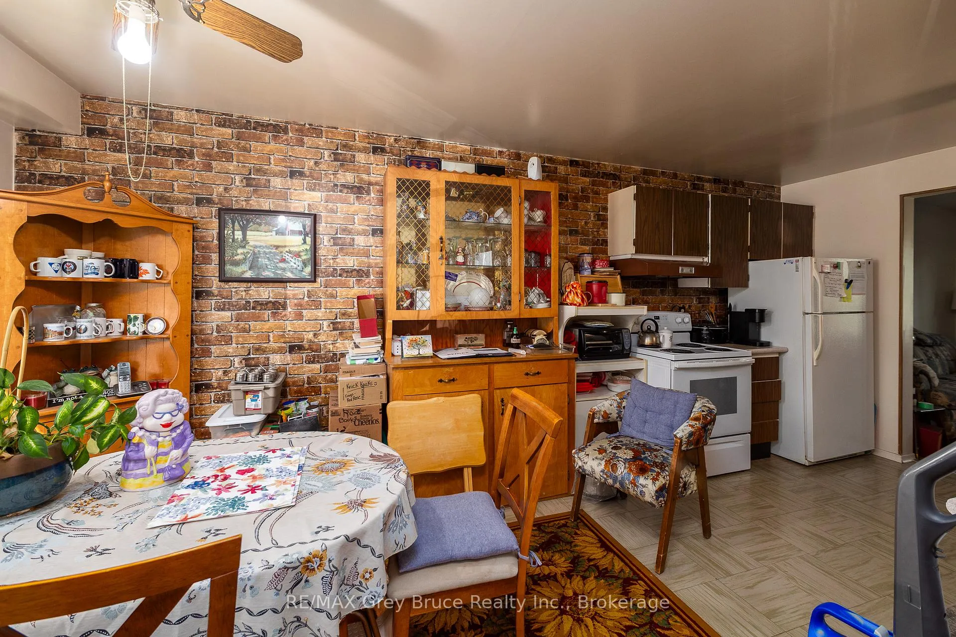 Photo 6 of 1068 11th Street E, Owen Sound — HOMEH