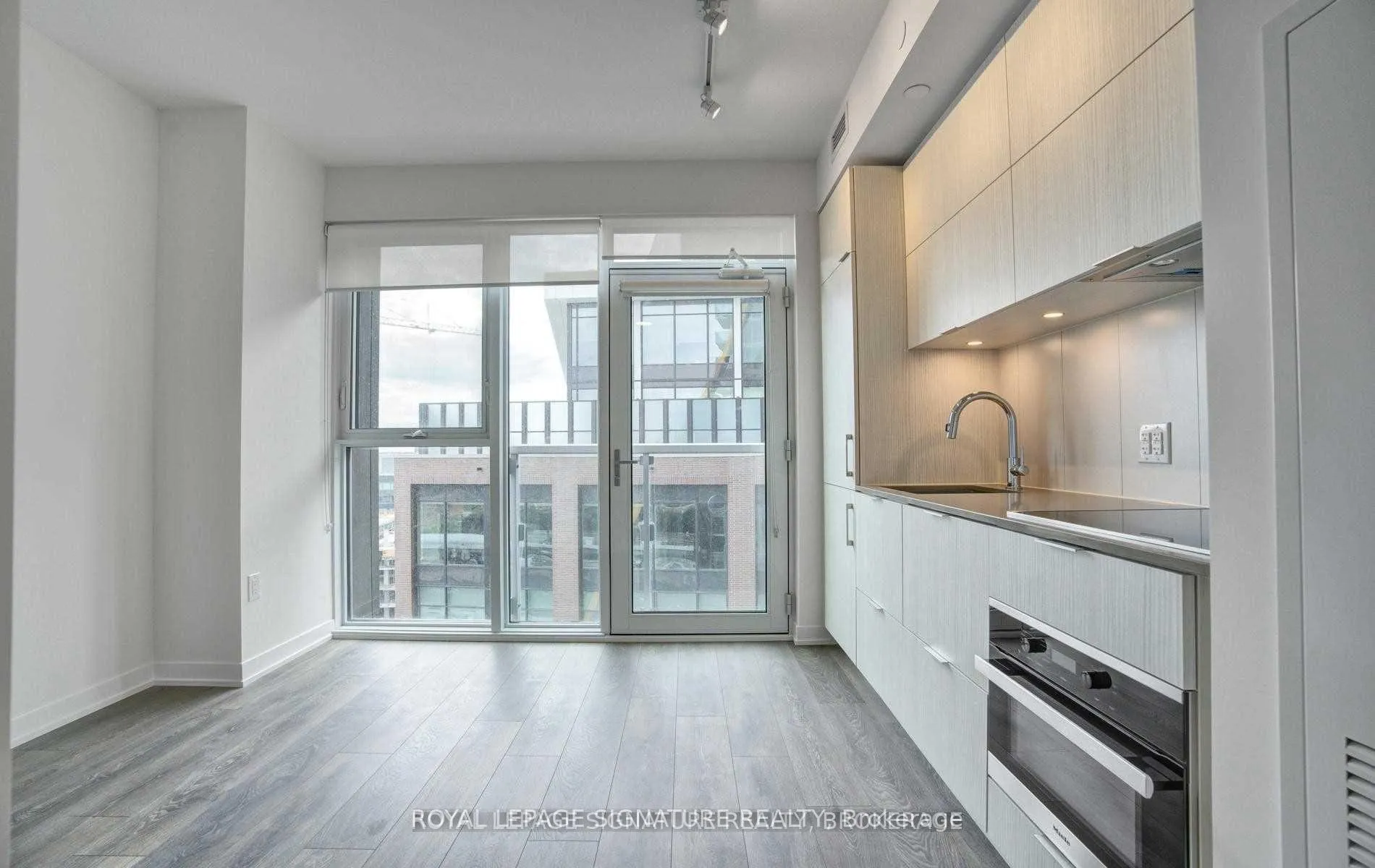 Photo 3 of Unit 1007, 20 Richardson Street, Toronto, Waterfront Communities — HOMEH
