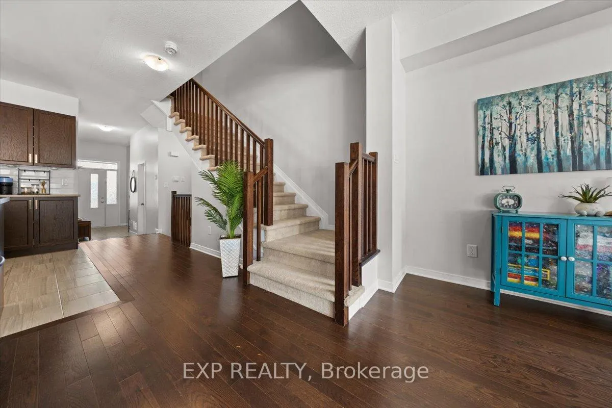 Photo 13 of 28 Hackney Private, Ottawa, Kanata - Emerald Meadows/Trailwest — HOMEH