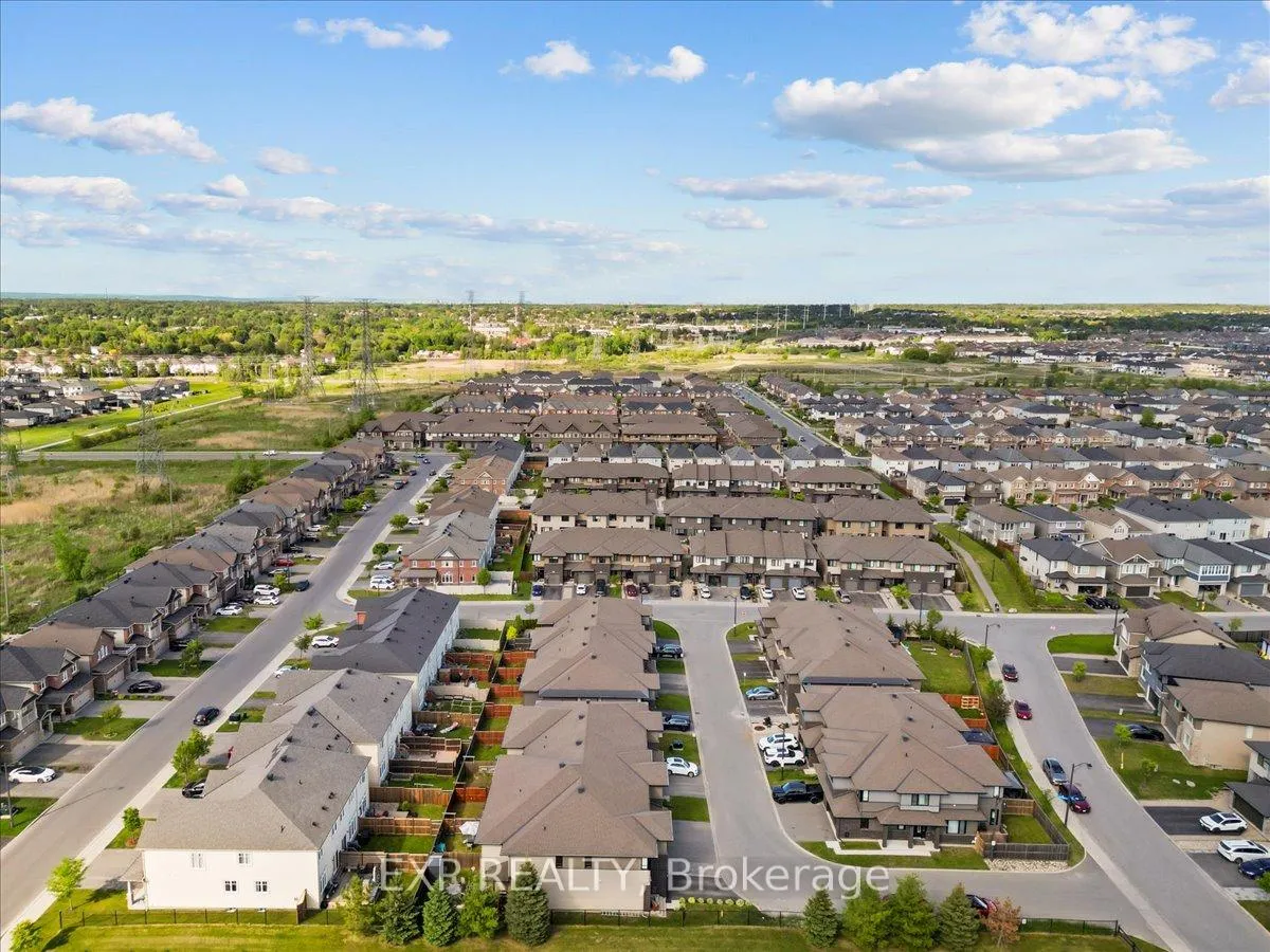 Photo 38 of 28 Hackney Private, Ottawa, Kanata - Emerald Meadows/Trailwest — HOMEH