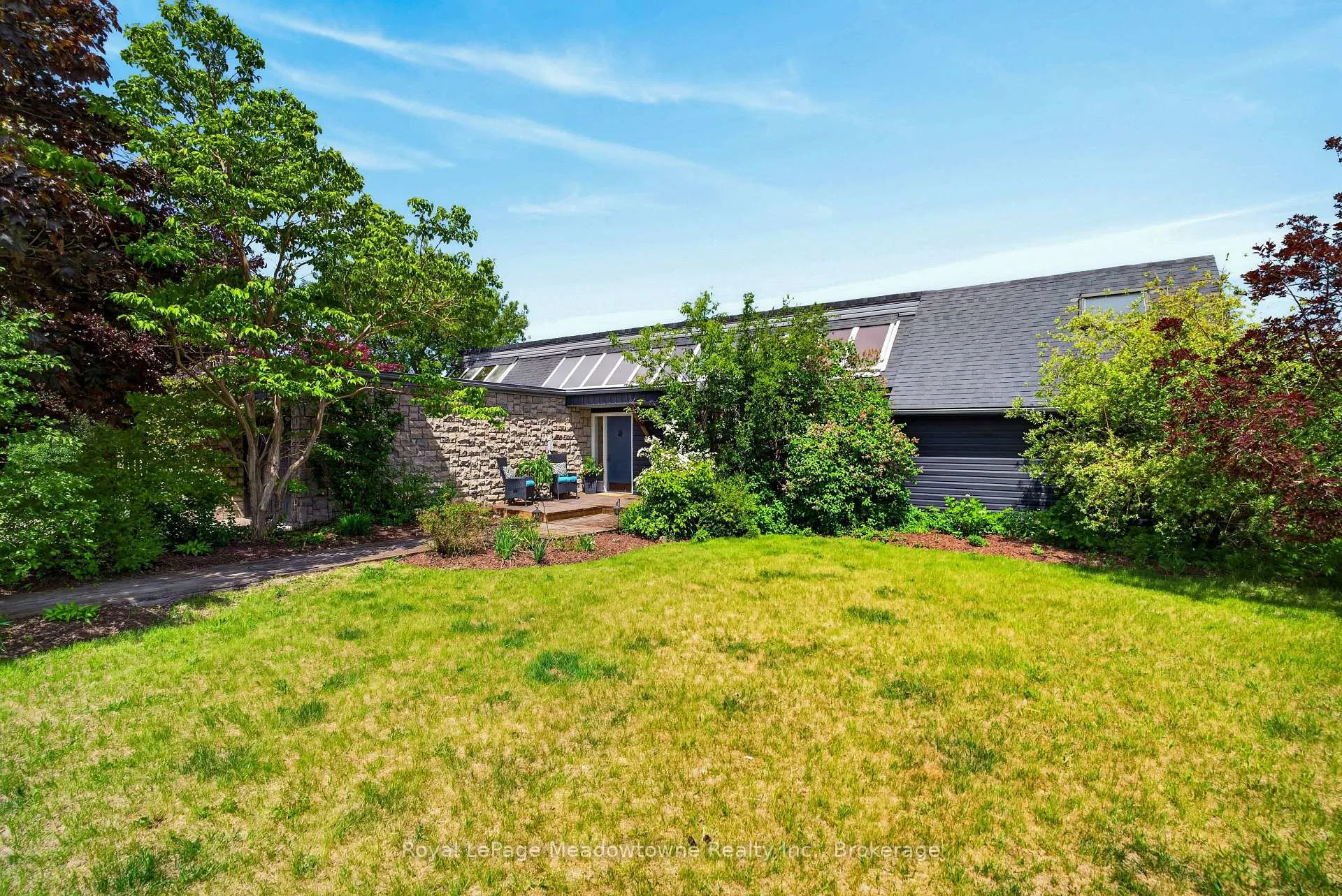 Front of 8122 Eramosa Garafraxa Townline