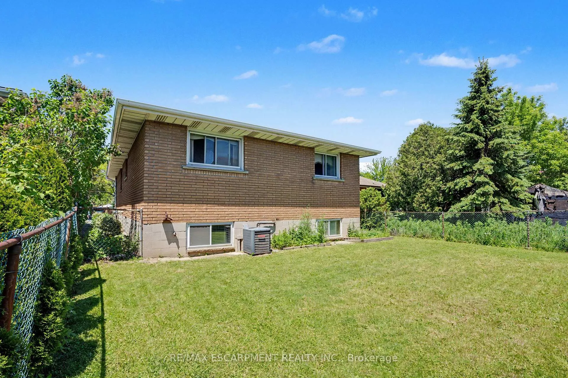 Photo 30 of 95 Fieldway Drive, Hamilton, Bruleville — HOMEH