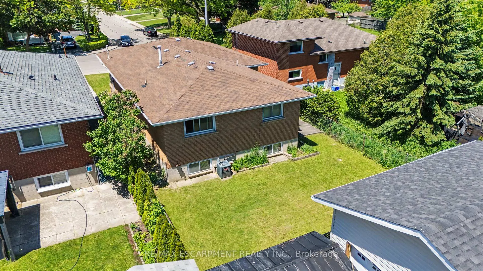 Photo 38 of 95 Fieldway Drive, Hamilton, Bruleville — HOMEH