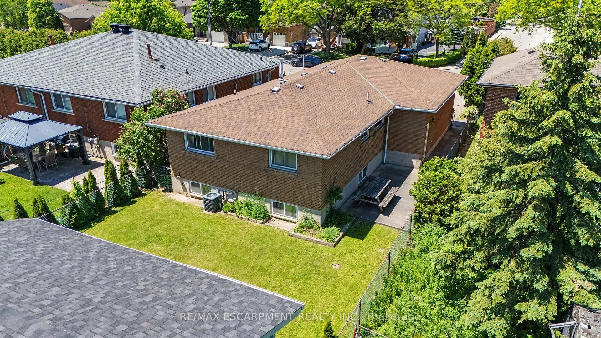Photo 39 of 95 Fieldway Drive, Hamilton, Bruleville — HOMEH