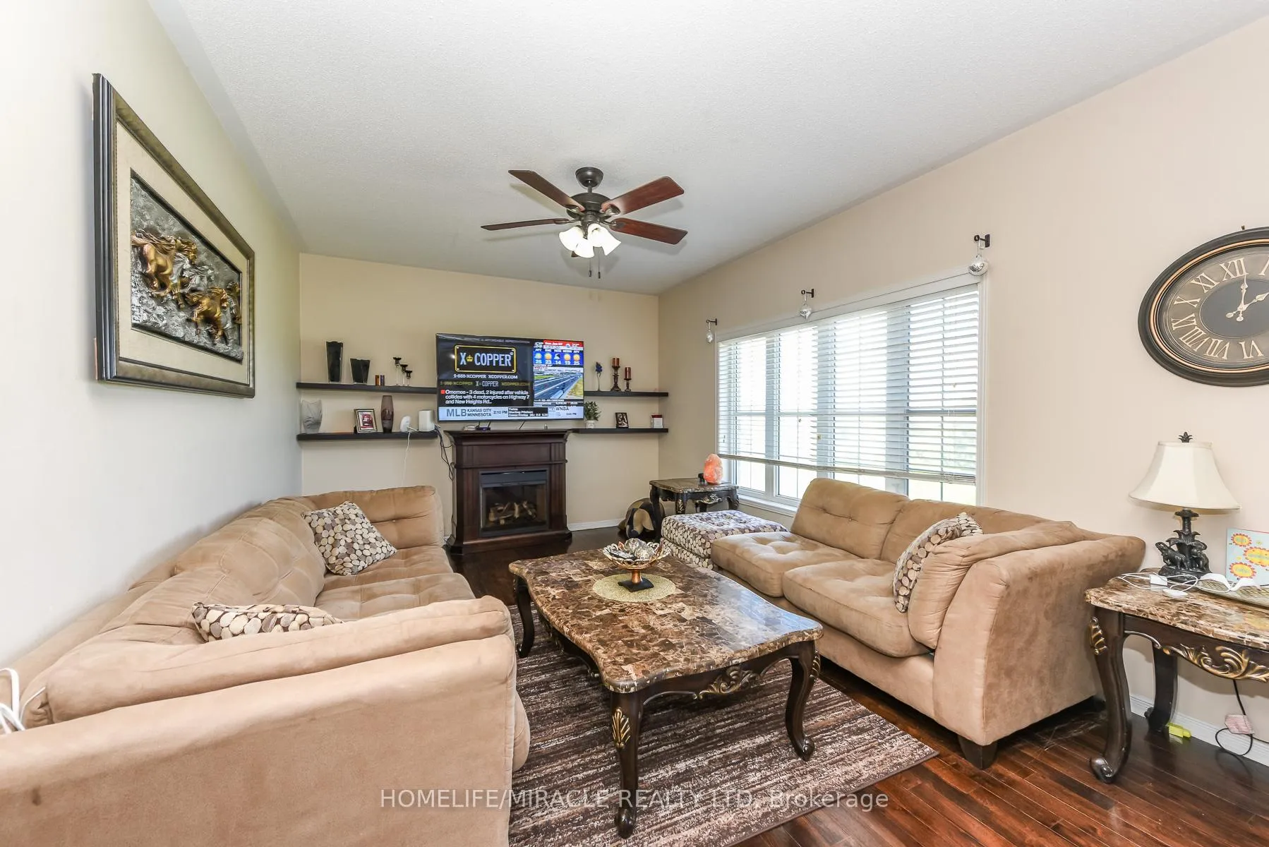 Photo 9 of 23 Roundstone Drive, Brampton, Credit Valley — HOMEH