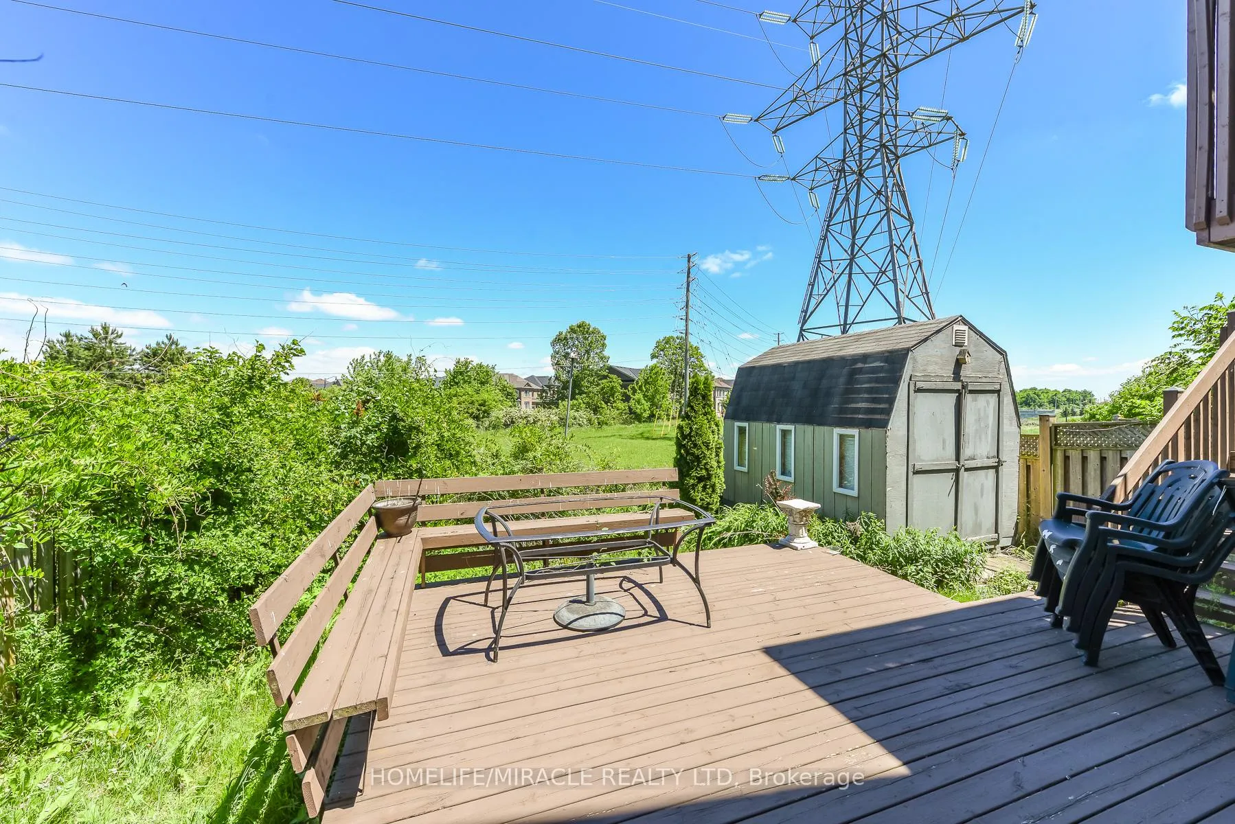 Photo 34 of 23 Roundstone Drive, Brampton, Credit Valley — HOMEH