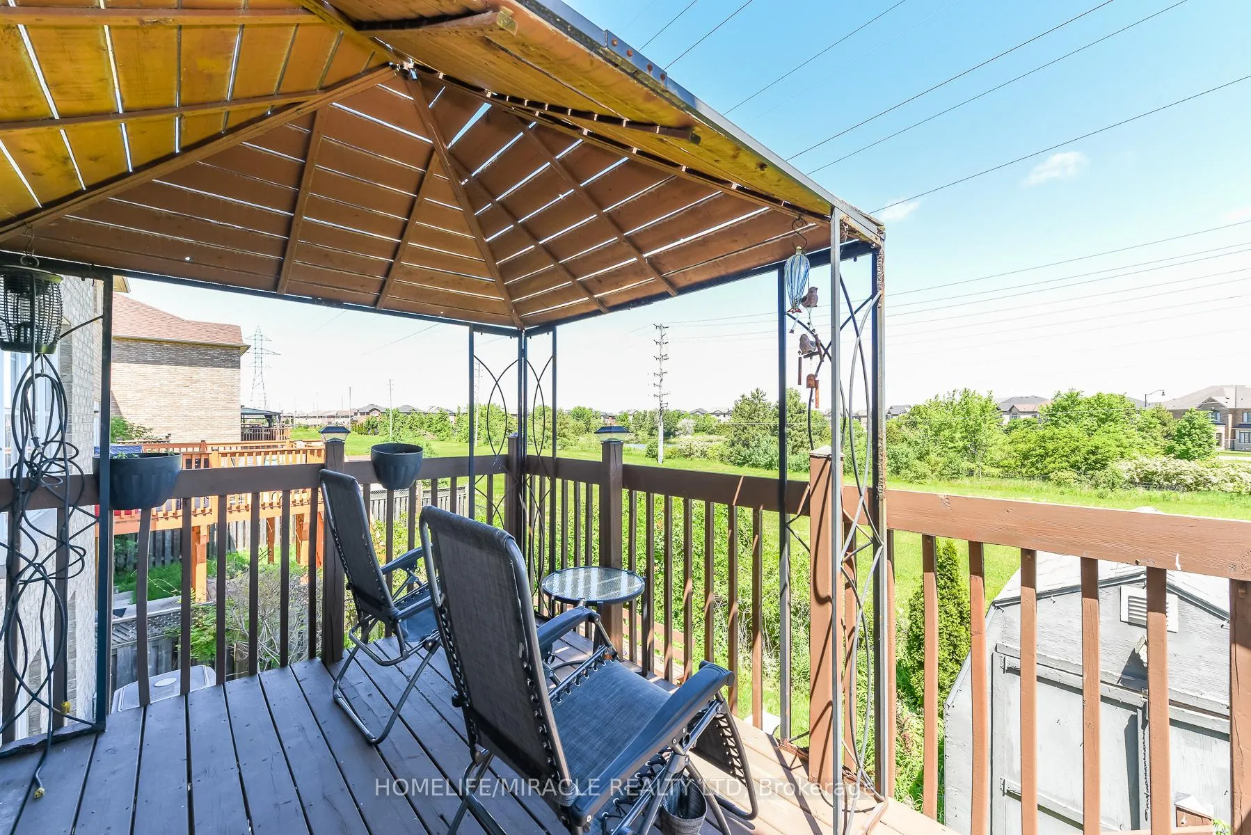 Photo 36 of 23 Roundstone Drive, Brampton, Credit Valley — HOMEH