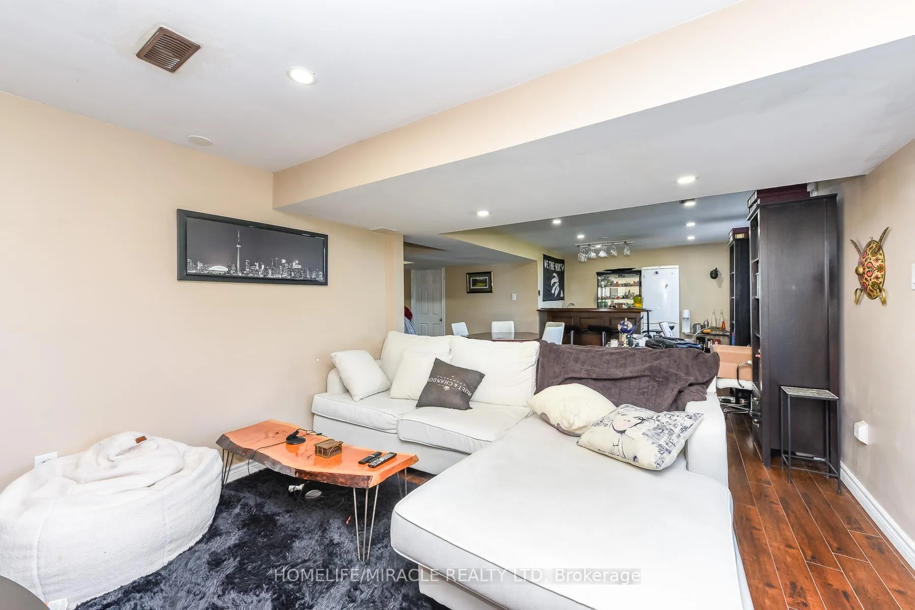 Photo 45 of 23 Roundstone Drive, Brampton, Credit Valley — HOMEH