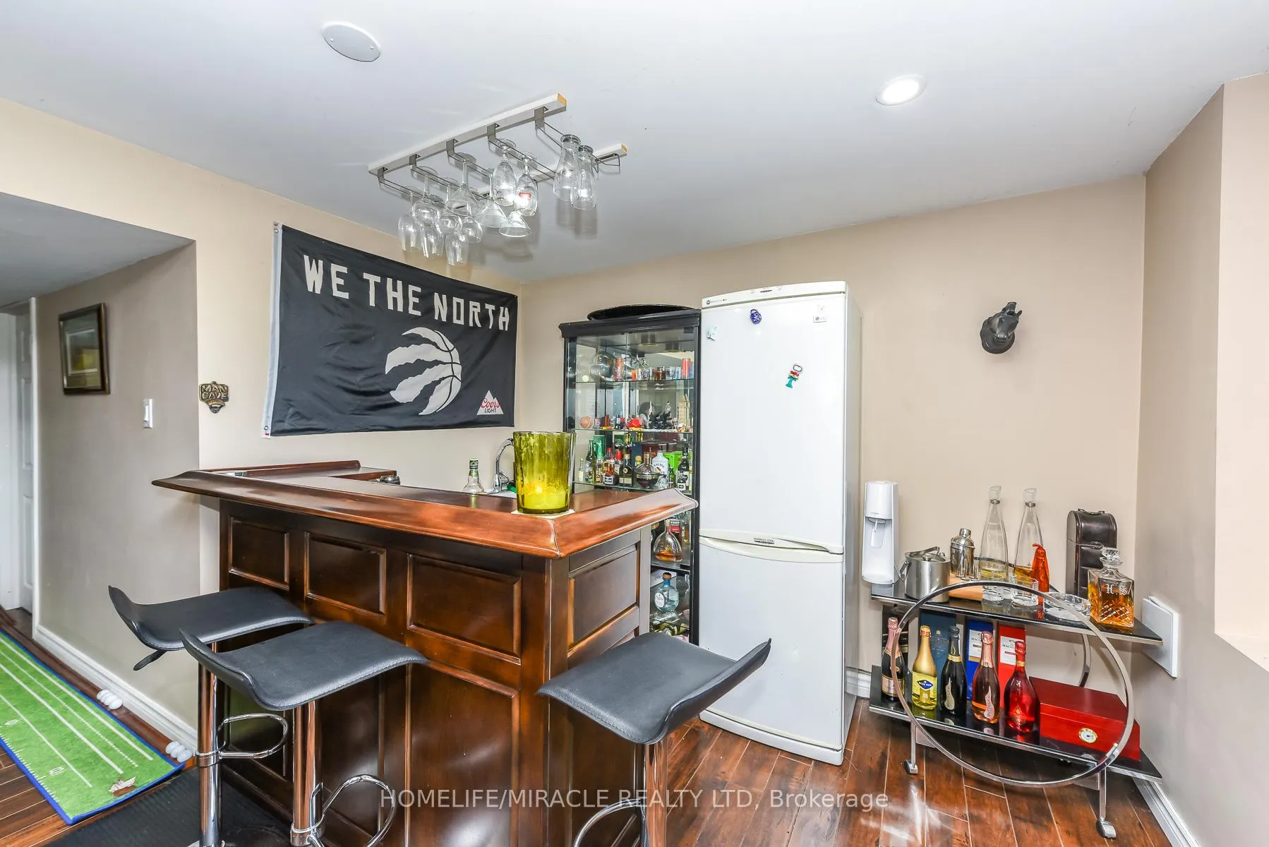 Photo 46 of 23 Roundstone Drive, Brampton, Credit Valley — HOMEH