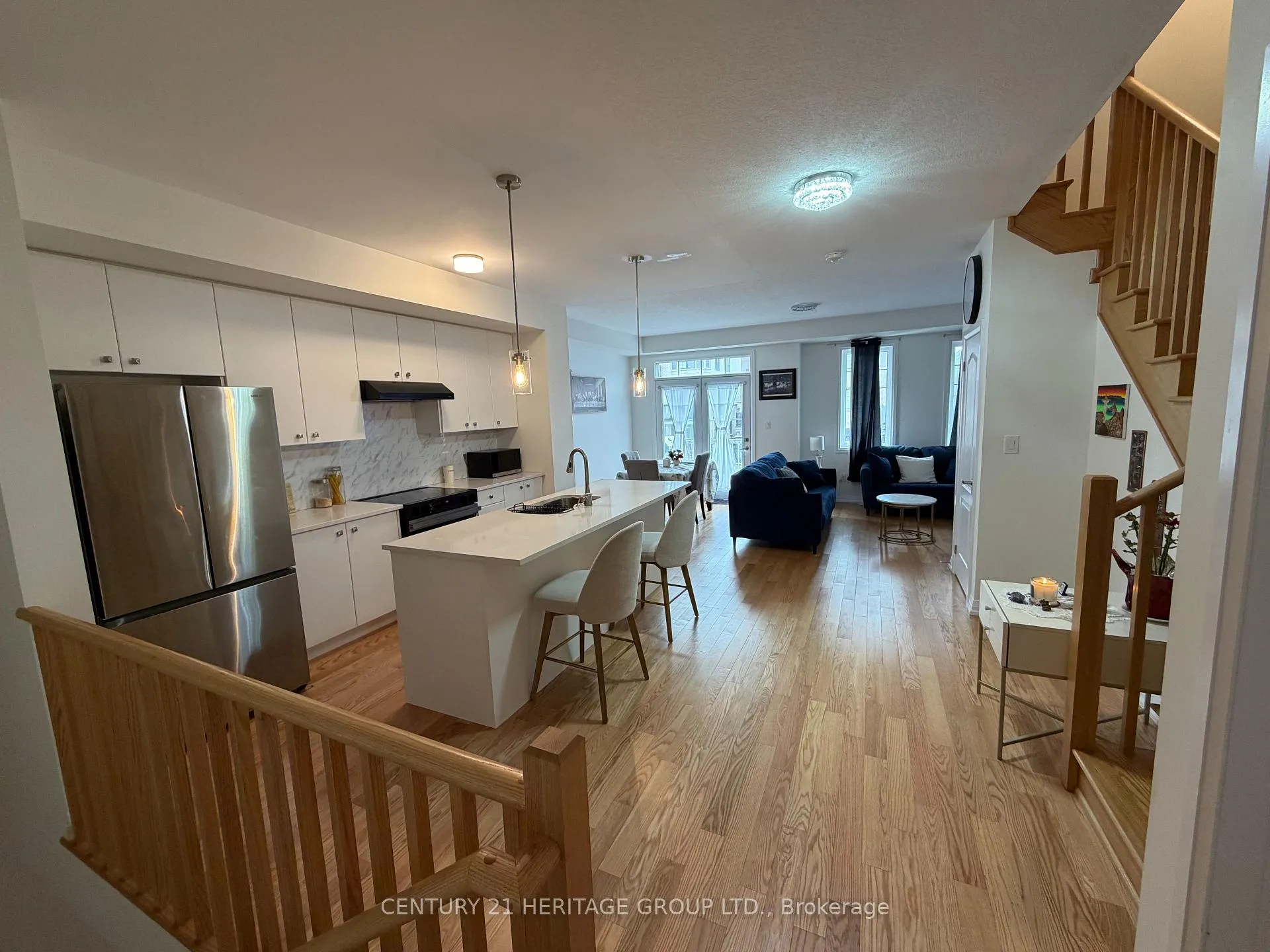 Photo 7 of 66 Norwich Crescent, Haldimand — HOMEH
