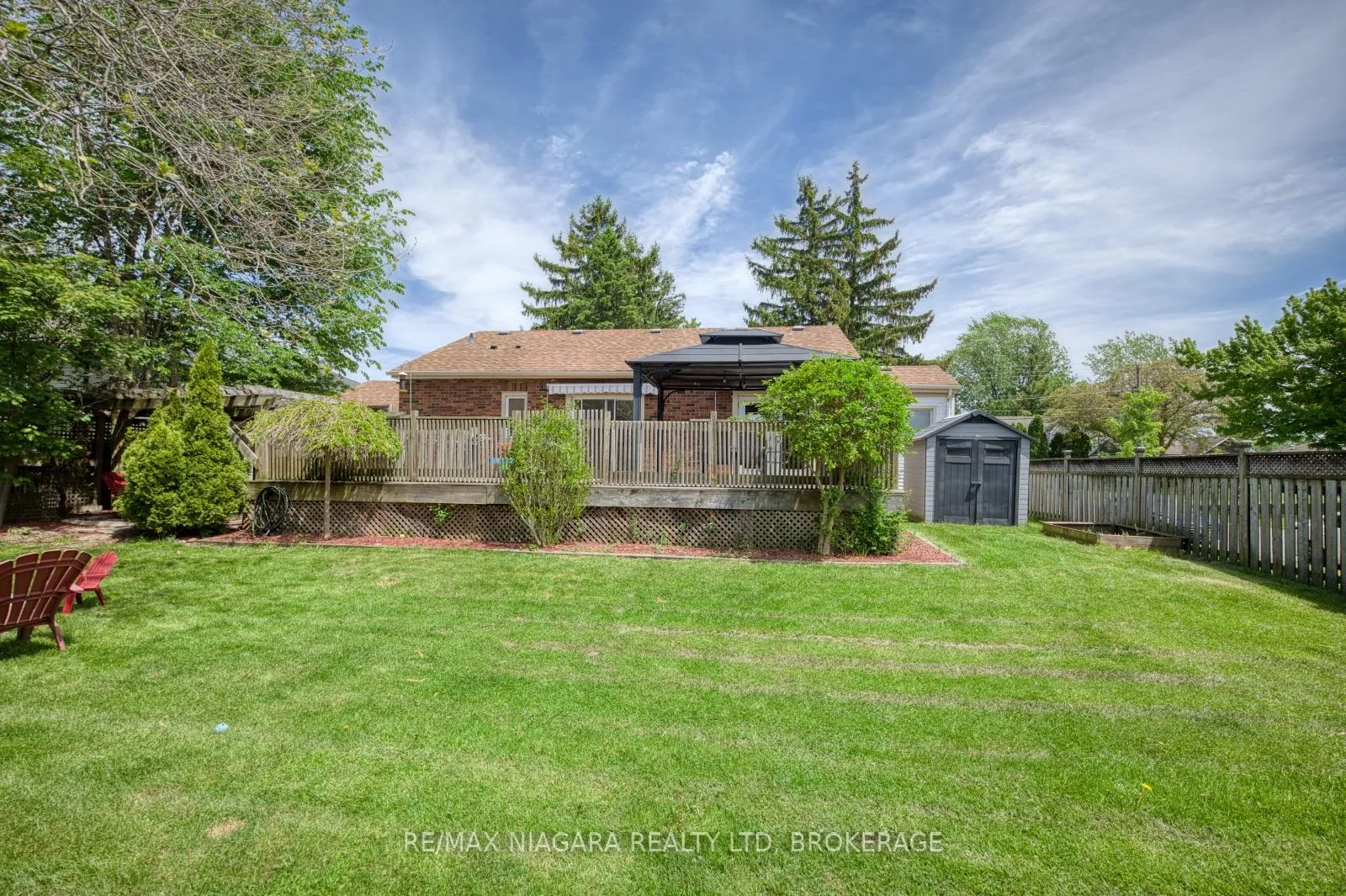 Photo 9 of 31 Carlton Avenue, Welland, N. Welland — HOMEH