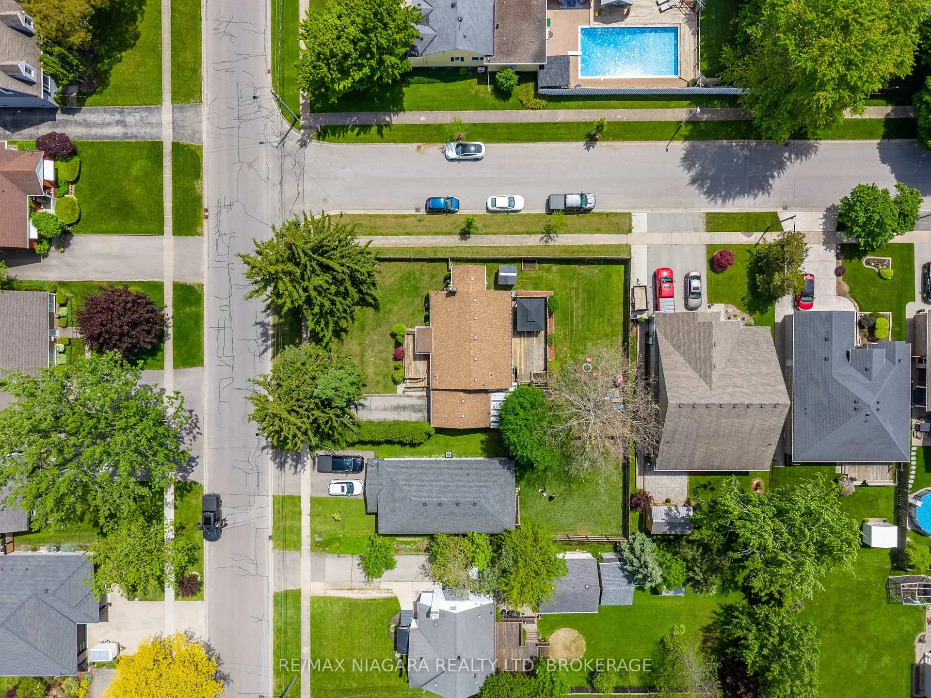 Photo 46 of 31 Carlton Avenue, Welland, N. Welland — HOMEH