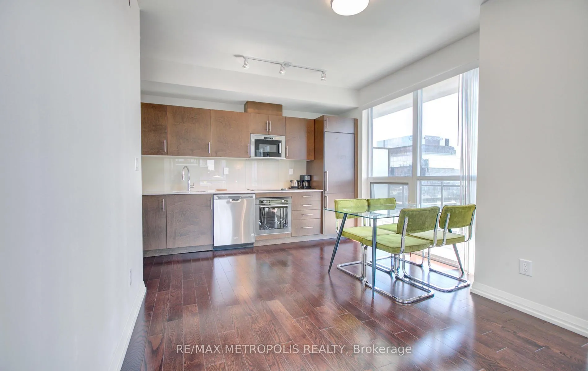 Photo 6 of Unit 2015, 460 Adelaide Street E, Toronto, Moss Park — HOMEH
