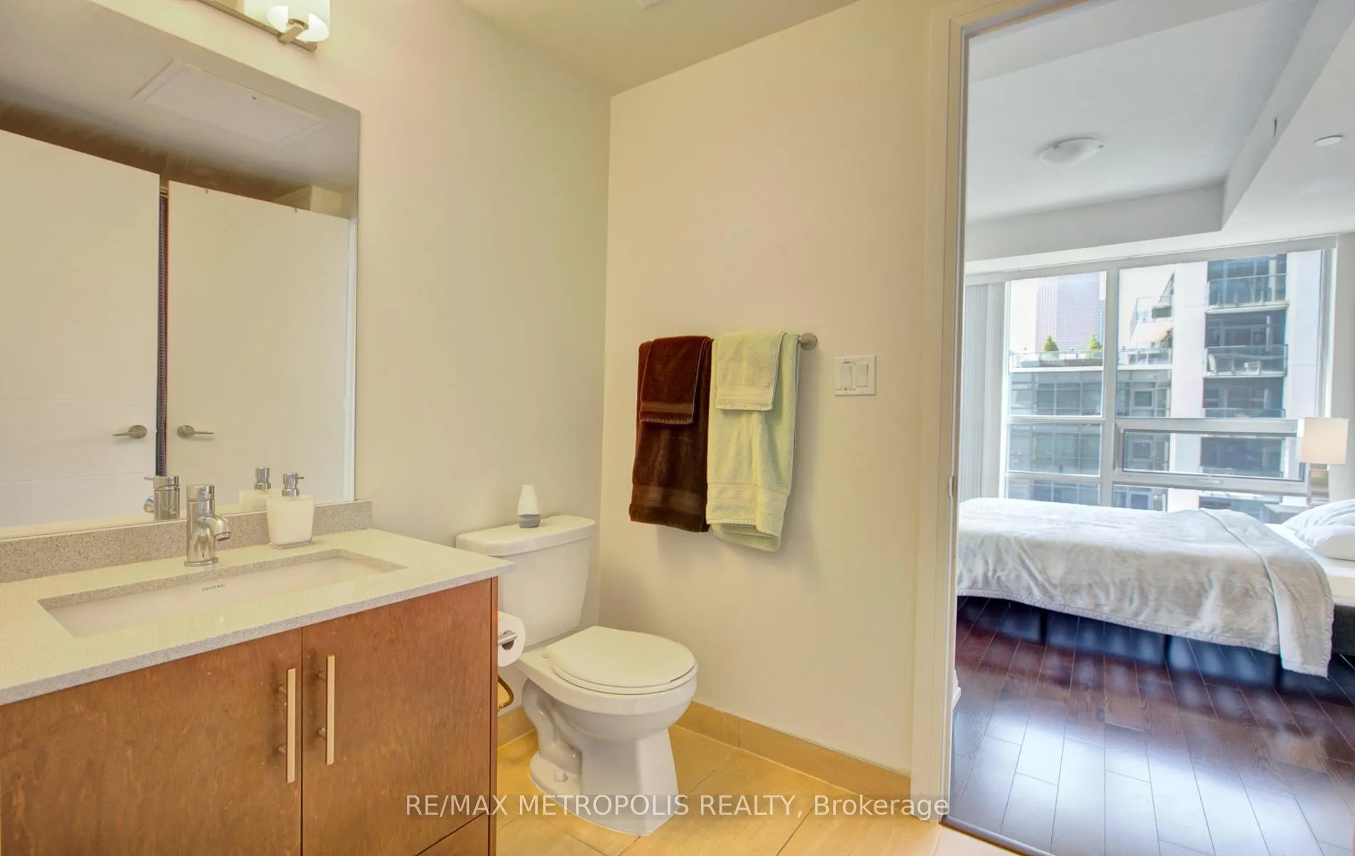 Photo 11 of Unit 2015, 460 Adelaide Street E, Toronto, Moss Park — HOMEH