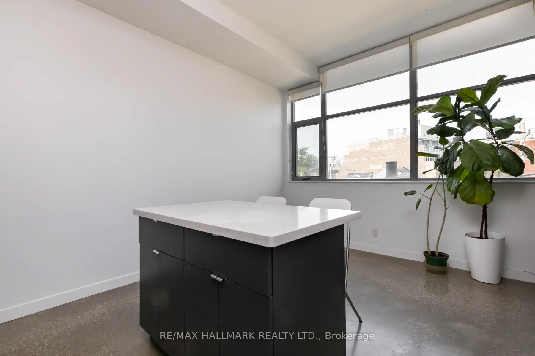 Photo 8 of Unit 306, 549 King Street E, Toronto, Moss Park — HOMEH