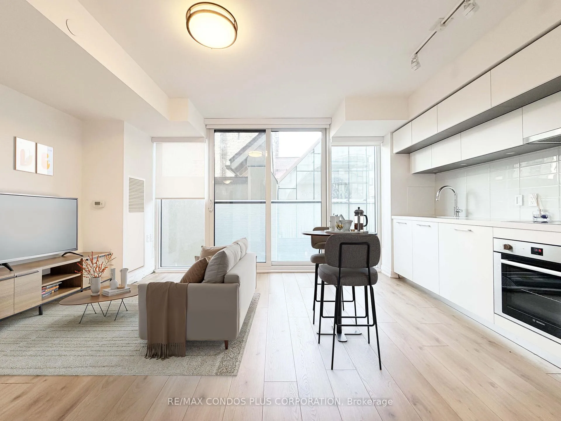 Photo 5 of Unit 306, 99 Foxbar Road, Toronto, Yonge-St. Clair — HOMEH