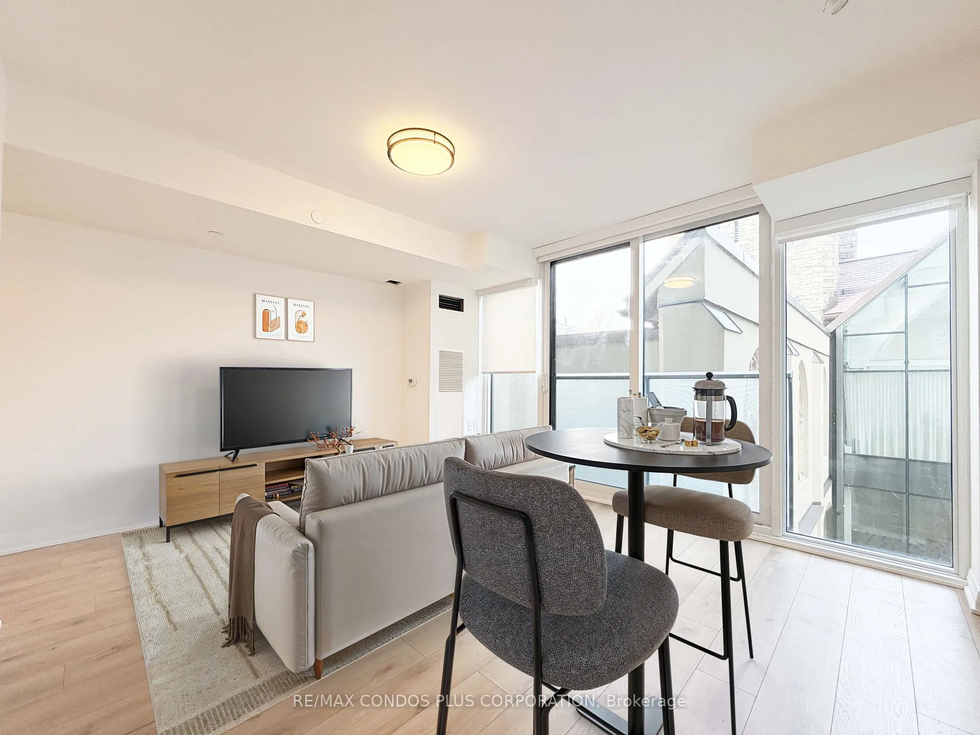 Photo 6 of Unit 306, 99 Foxbar Road, Toronto, Yonge-St. Clair — HOMEH